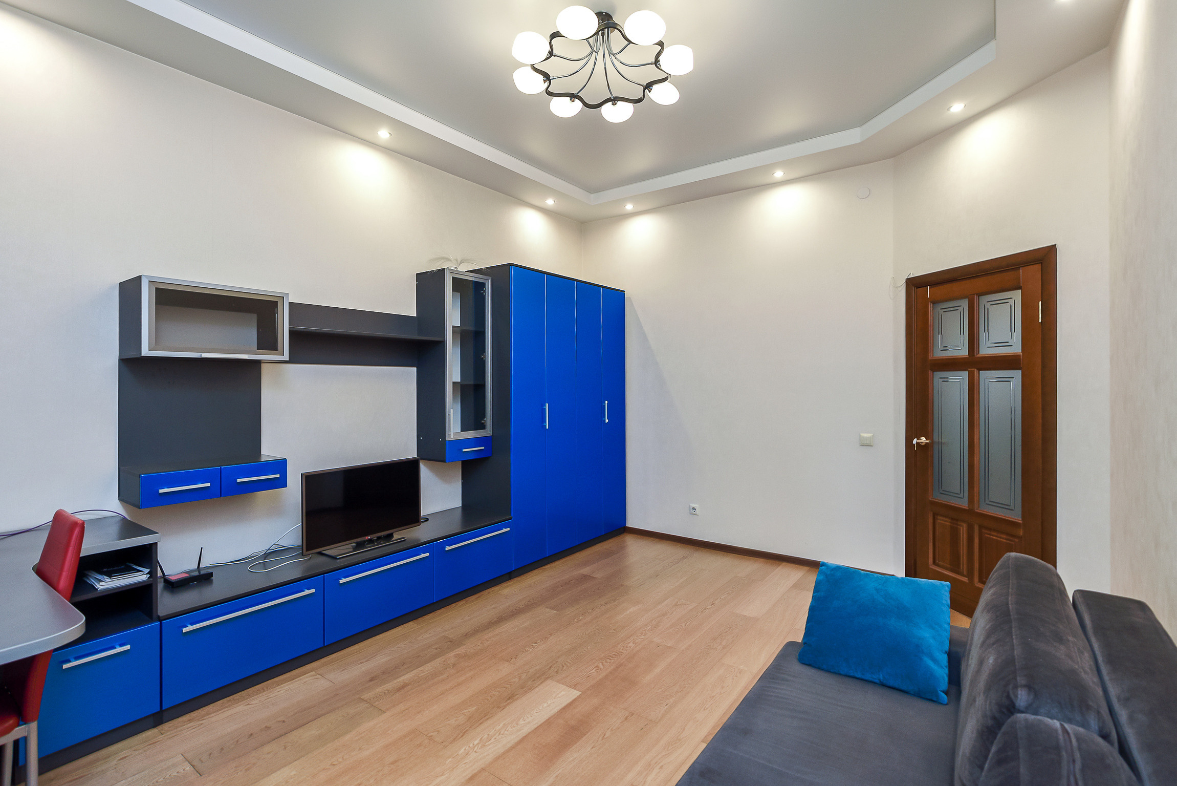 Уютная квартира на продажу в Северной столице. Интерьерный фотограф. Фото- видеосъемка недвижимости Санкт-Петербург