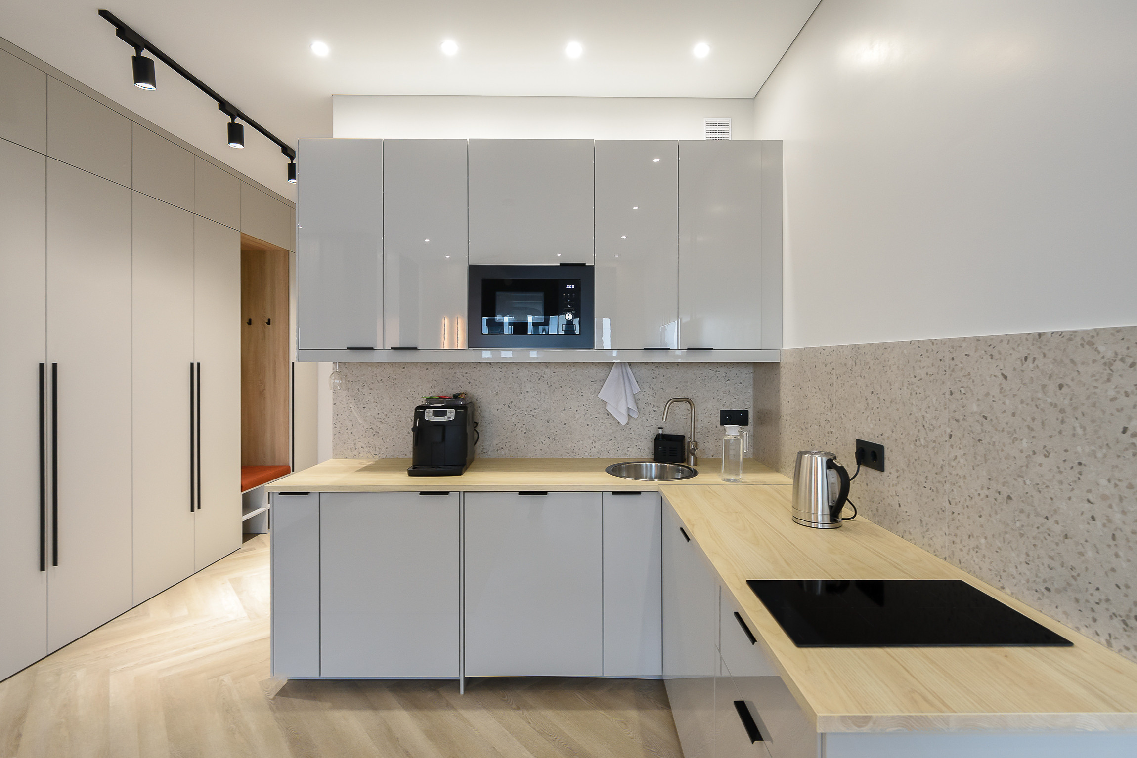 Квартира для суточной аренды. Интерьерный фотограф. Фото- видеосъемка недвижимости Санкт-Петербург