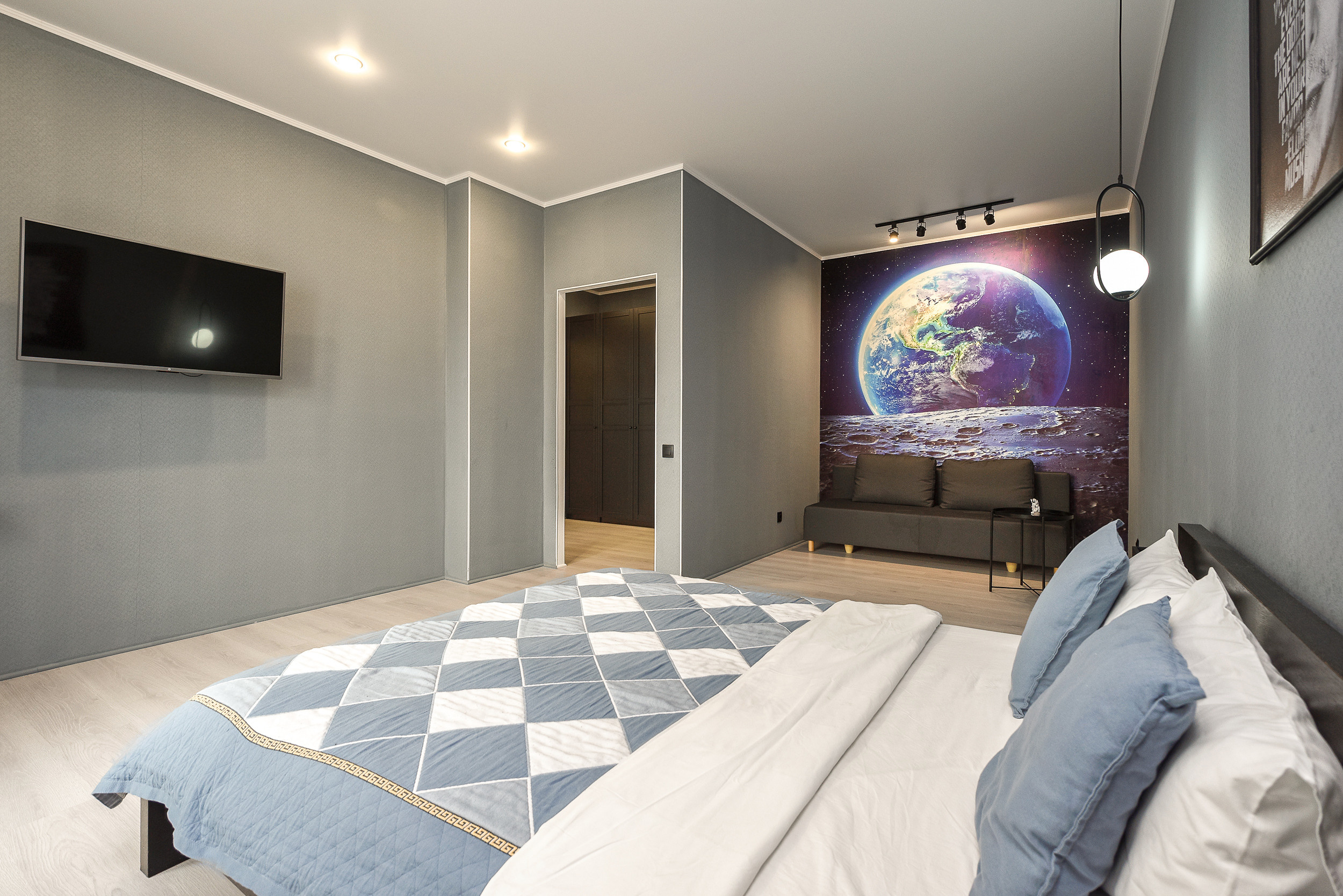 Квартира для суточной аренды. Интерьерный фотограф. Фото- видеосъемка недвижимости Санкт-Петербург