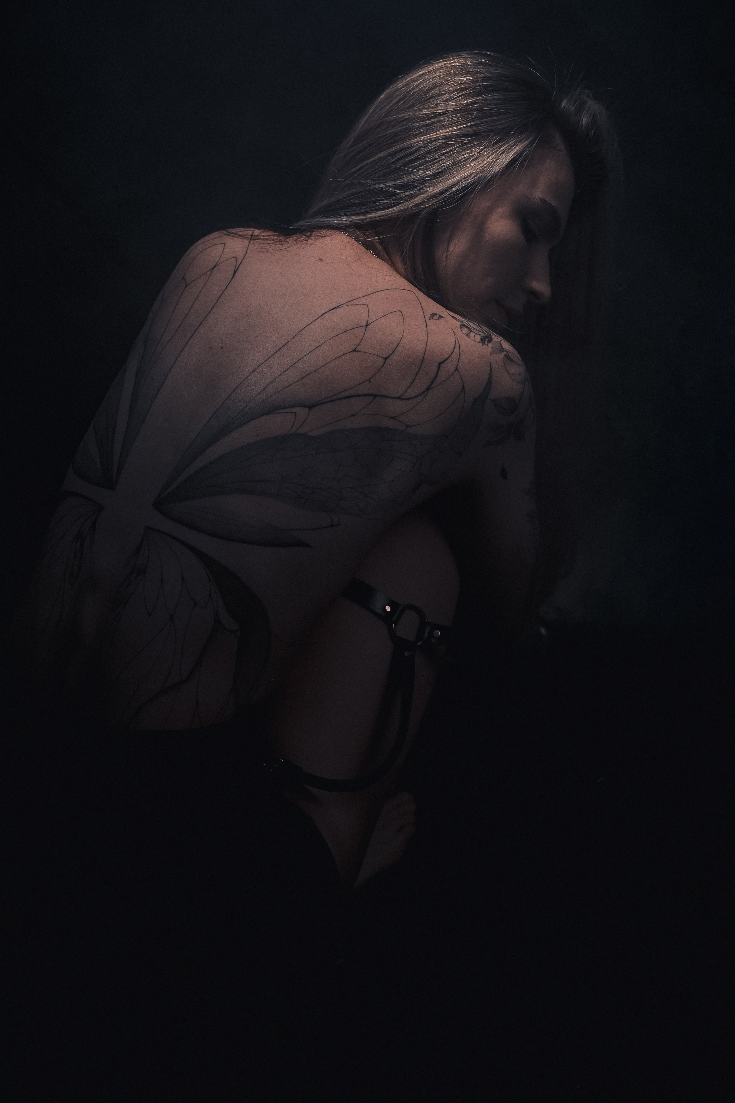 Фотосессия с мечом в стиле Castle core