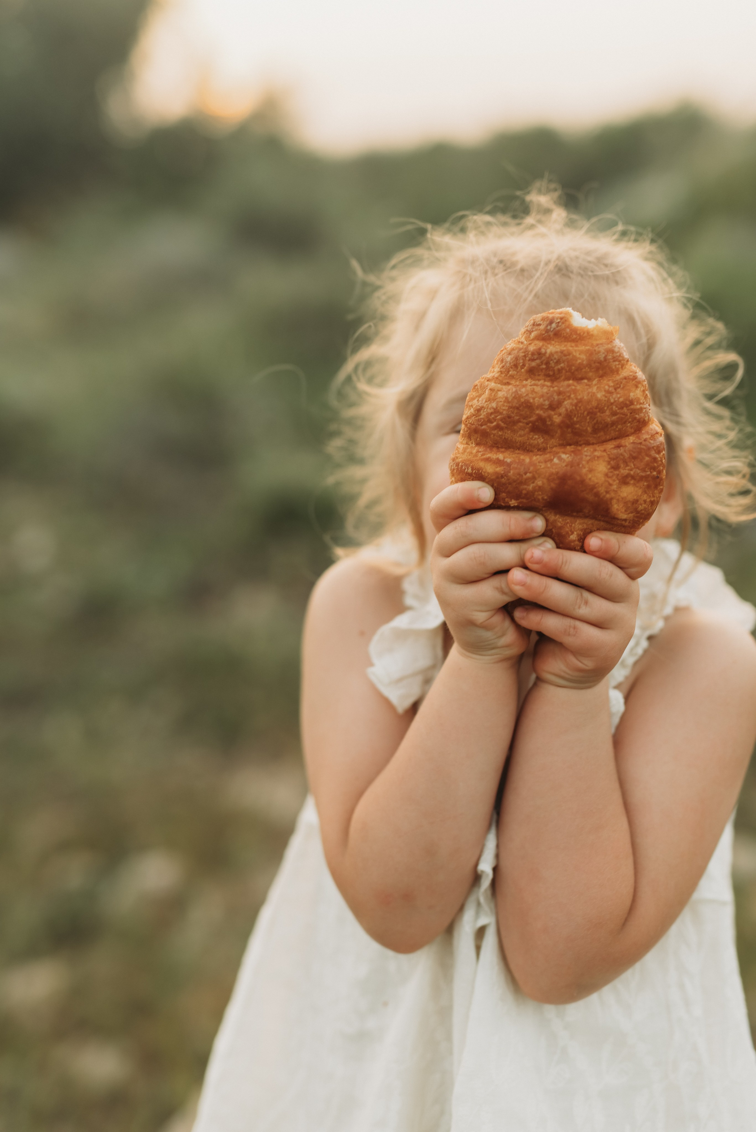Family: Iryna, Vlad, Yasmin & Arina. Family photographer in Israel | Alesya Superfin