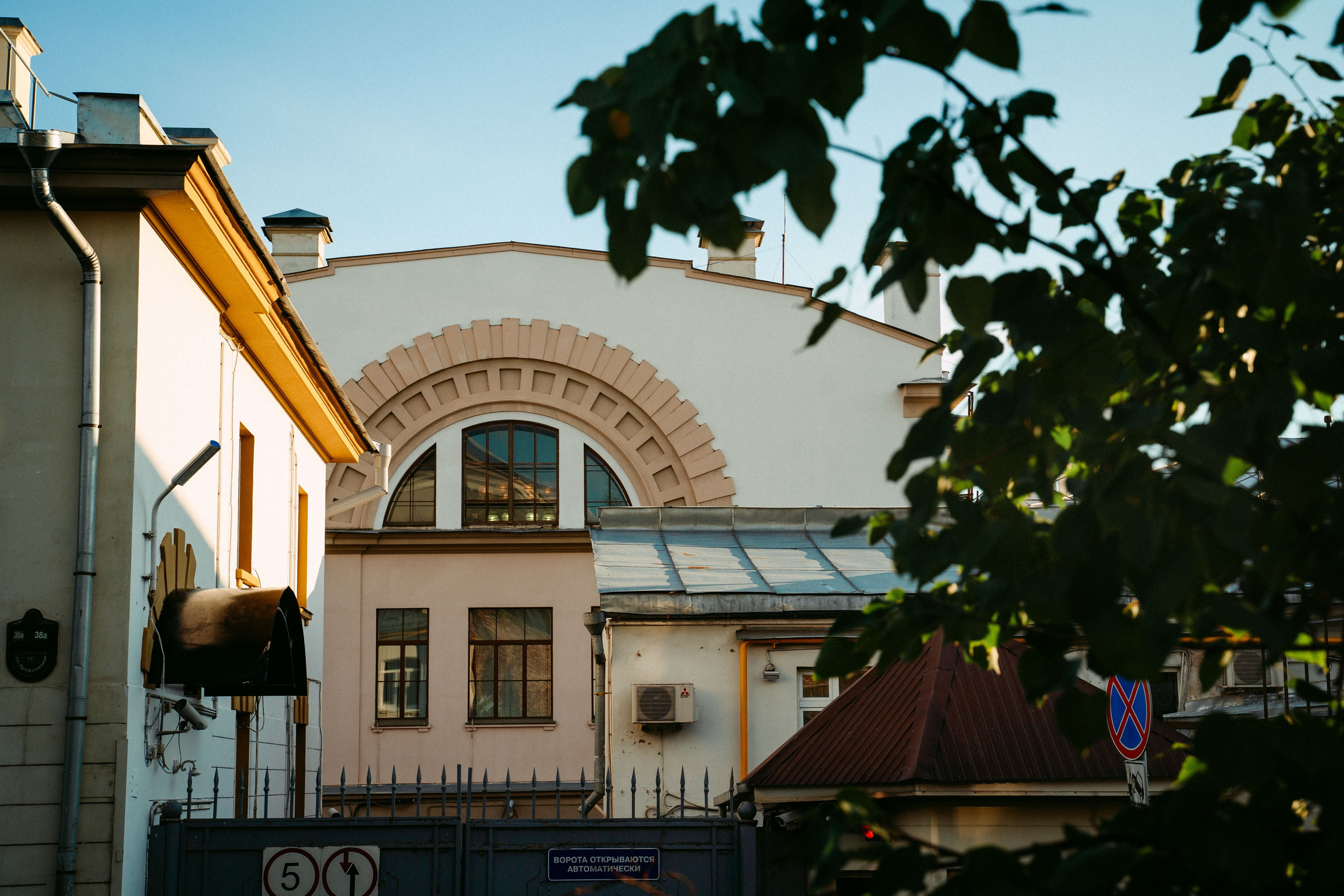 Дай Посмотрю. Экскурсия по Профсоюзной / 2023. Саша Копылов, фотограф в Казани