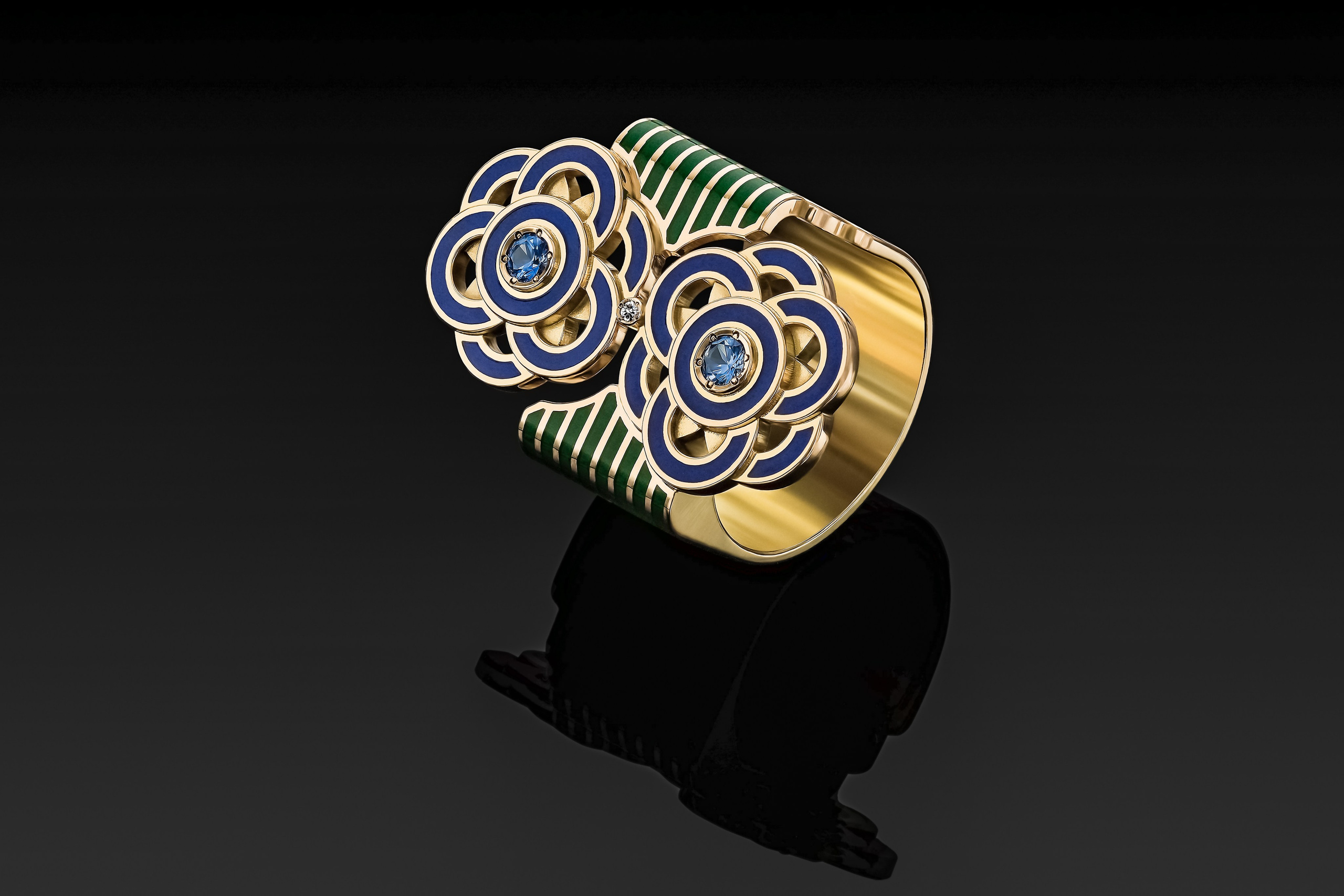 Рекламная эксклюзивная предметная фотосъёмка ювелирных изделий в Москве  тел +7 966-003-13-07. Высококачественная профессиональная рекламная фотосъёмка ювелирных украшений, драгоценных камней в Москве. Обучение, консультация