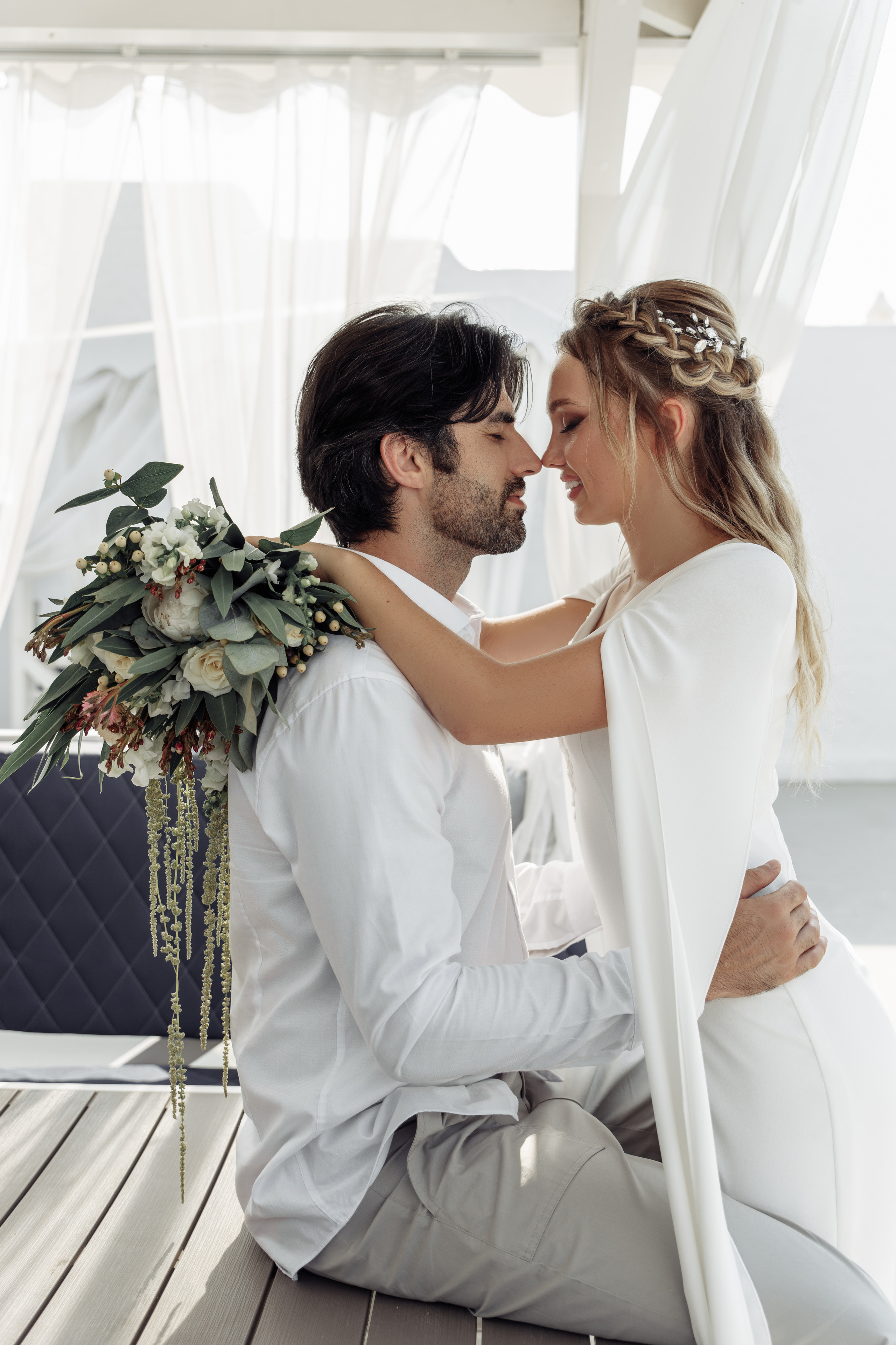 Мирза и Алина в Санторини. Миленина Юлия Свадебный и семейный фотограф в Краснодаре