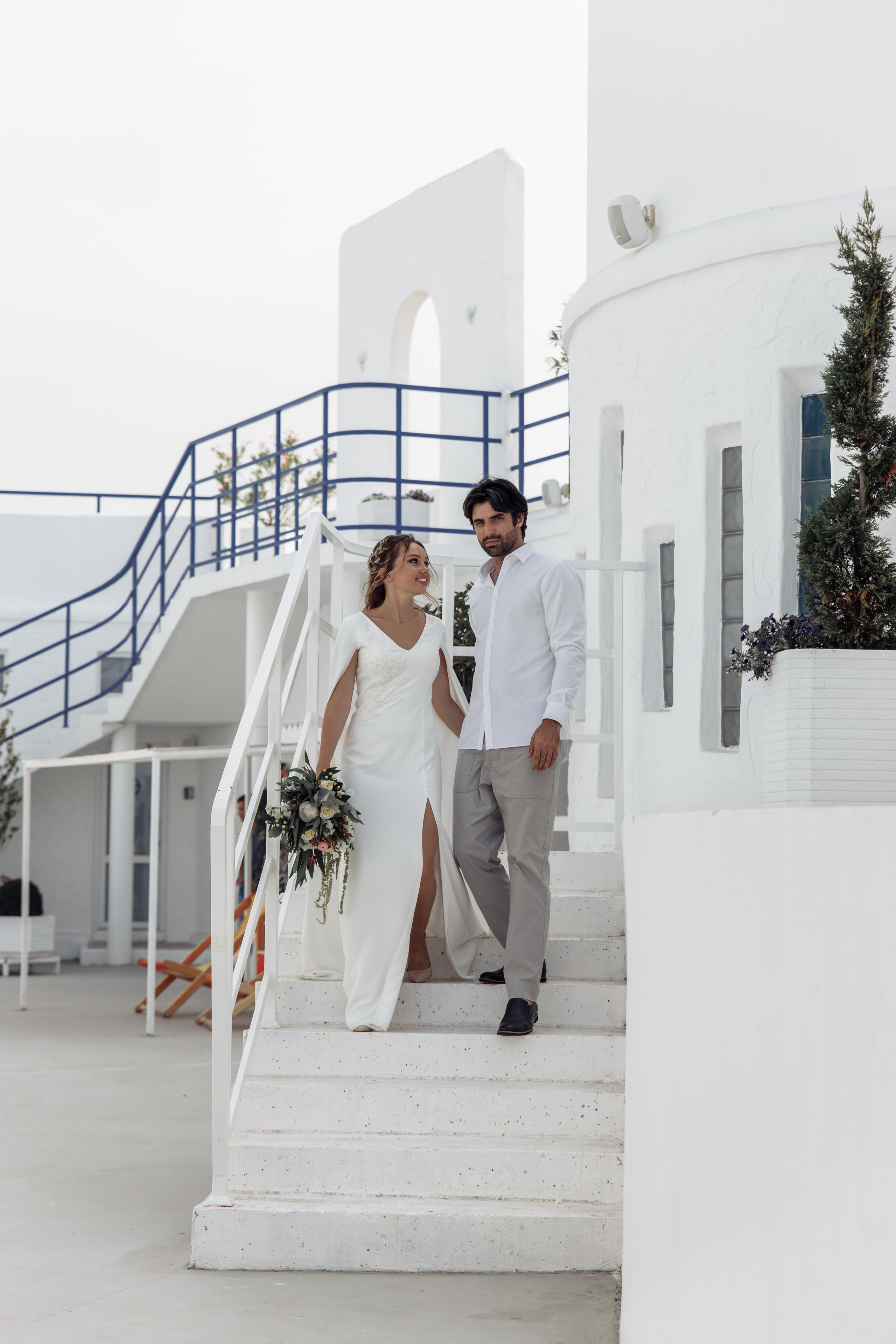 Мирза и Алина в Санторини. Миленина Юлия Свадебный и семейный фотограф в Краснодаре