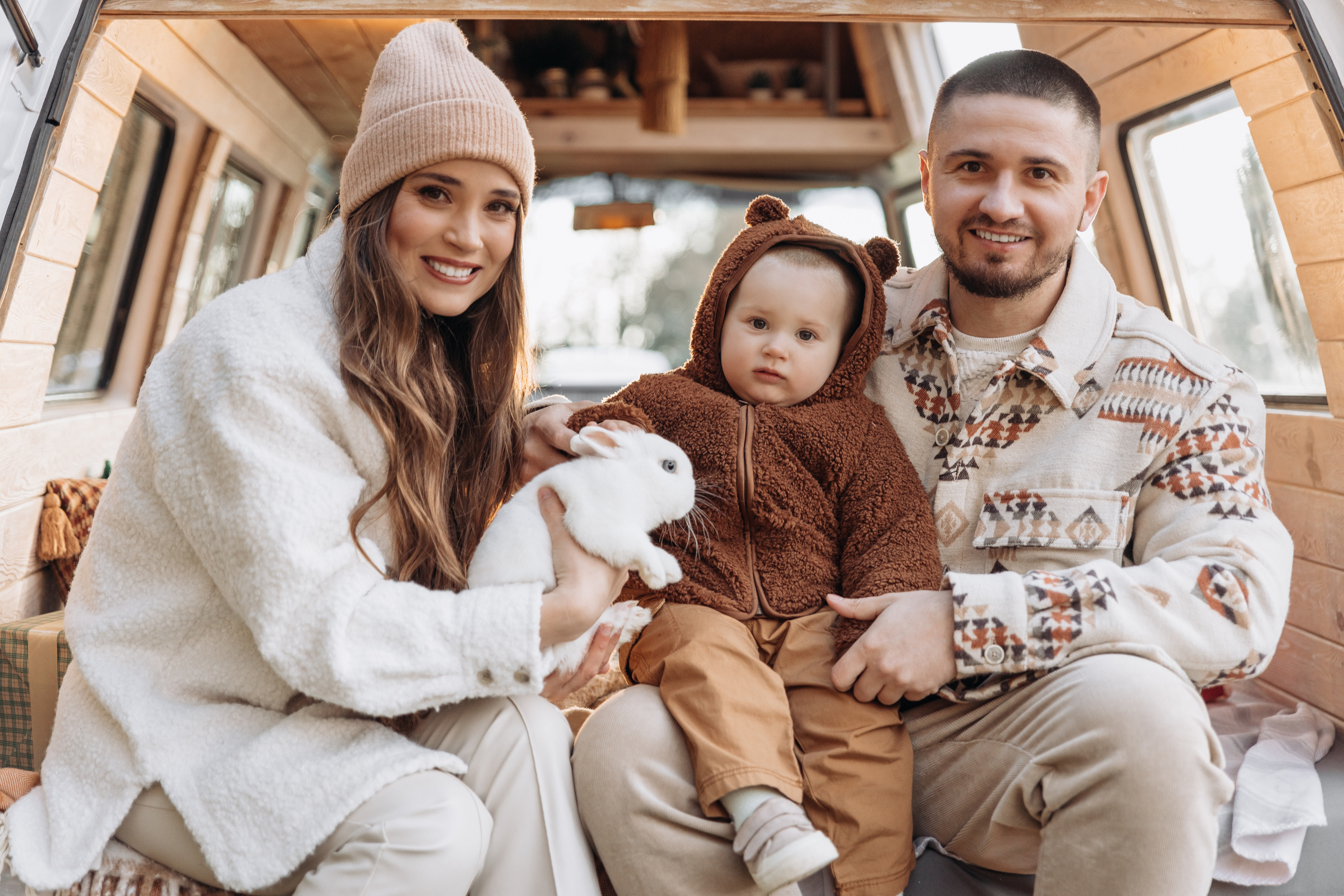 Жёлтый фургончик. Миленина Юлия Свадебный и семейный фотограф в Краснодаре