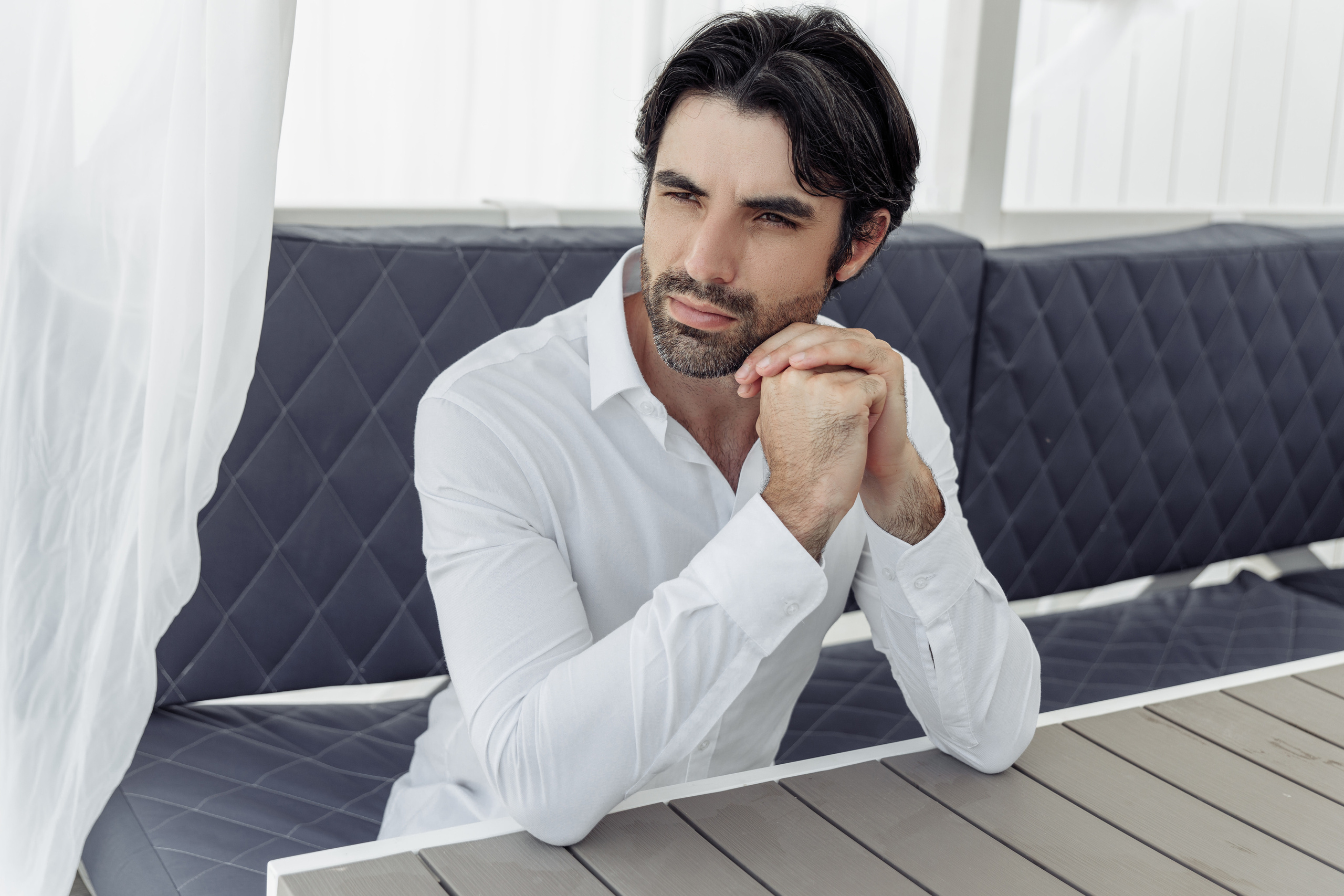 Мирза и Алина в Санторини. Миленина Юлия Свадебный и семейный фотограф в Краснодаре