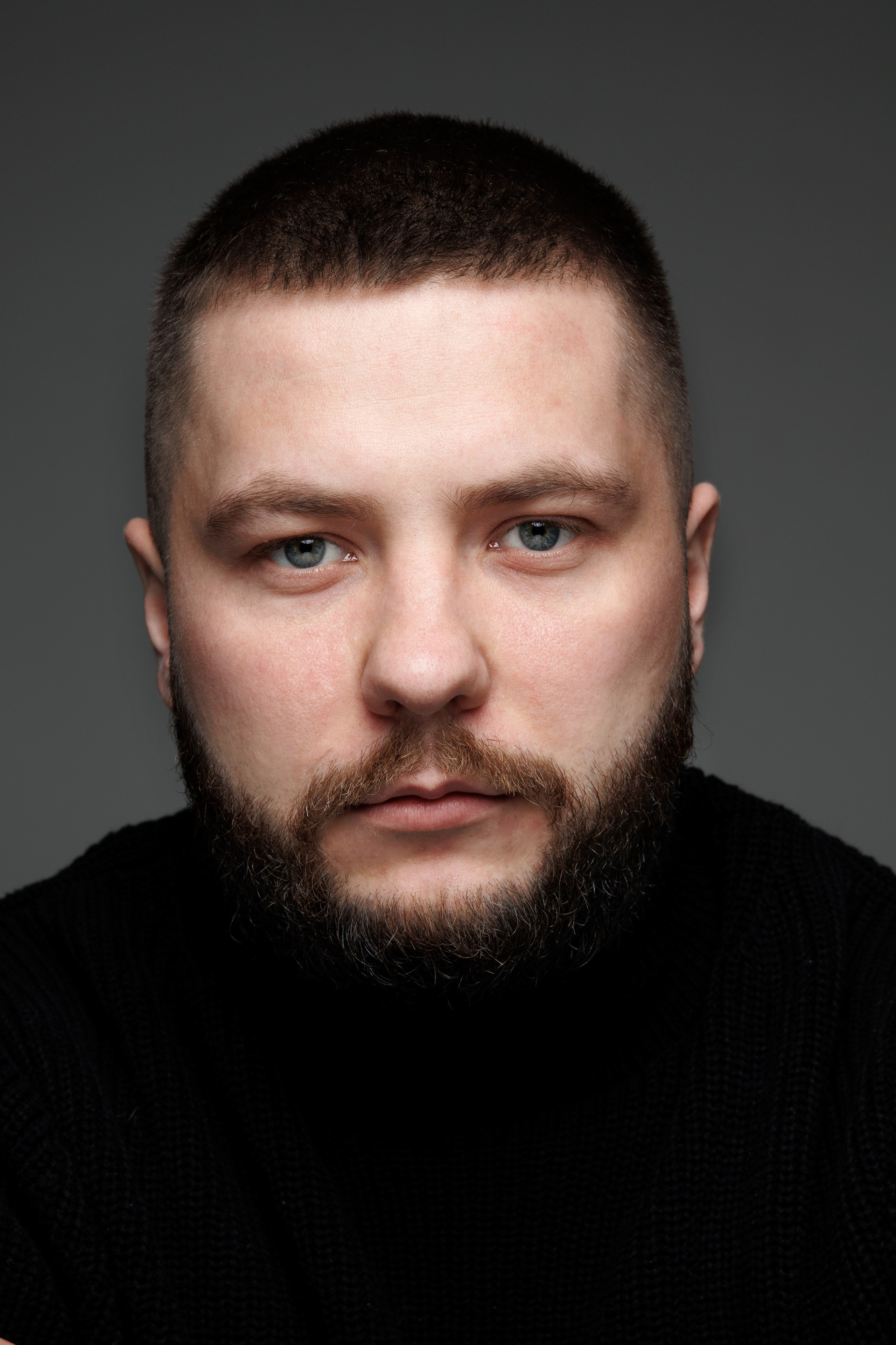 Максим. Главная