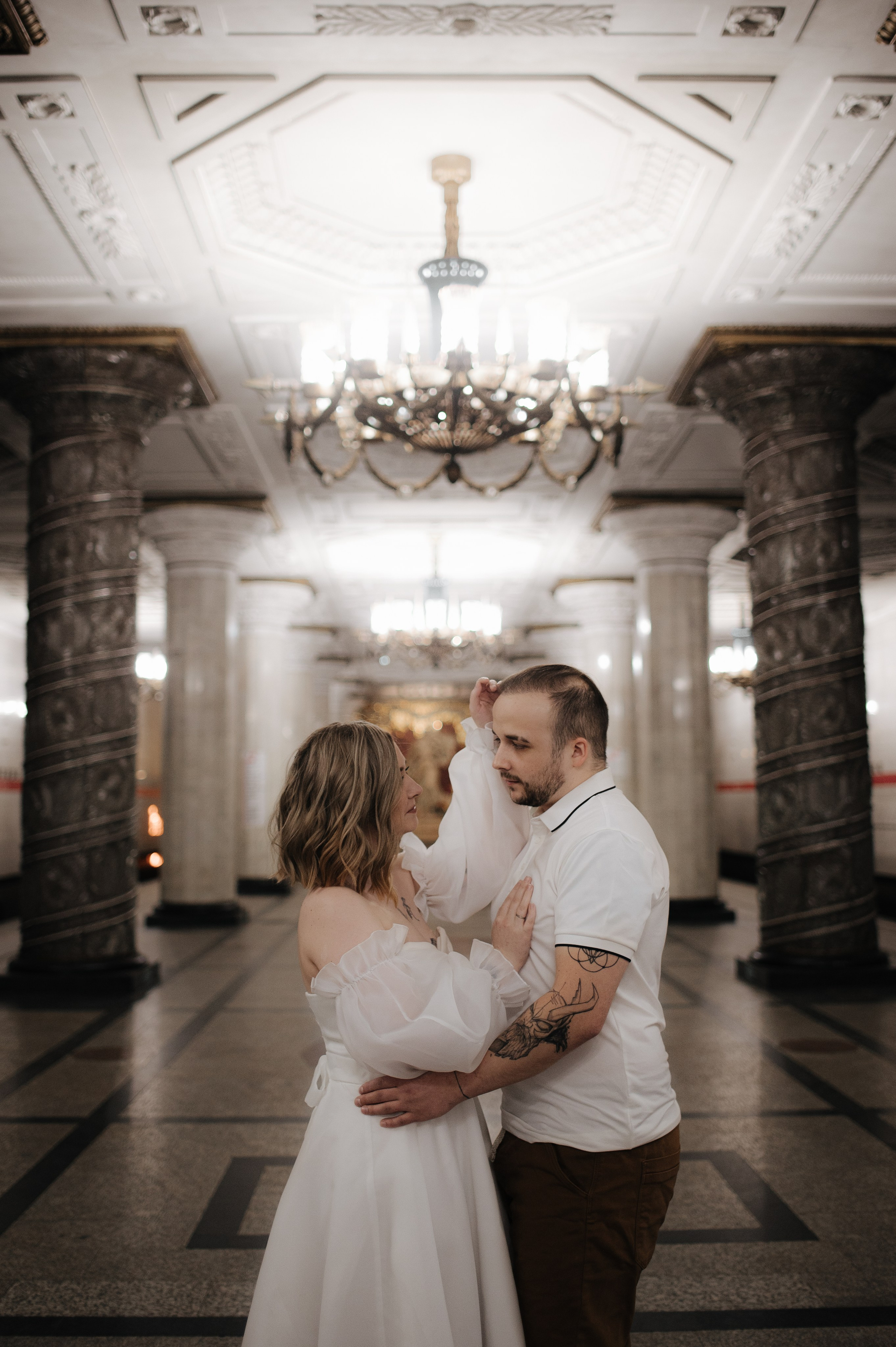 Свадебная в метро. Семейный и свадебный фотограф в Санкт-Петербурге Юлия Мельникова