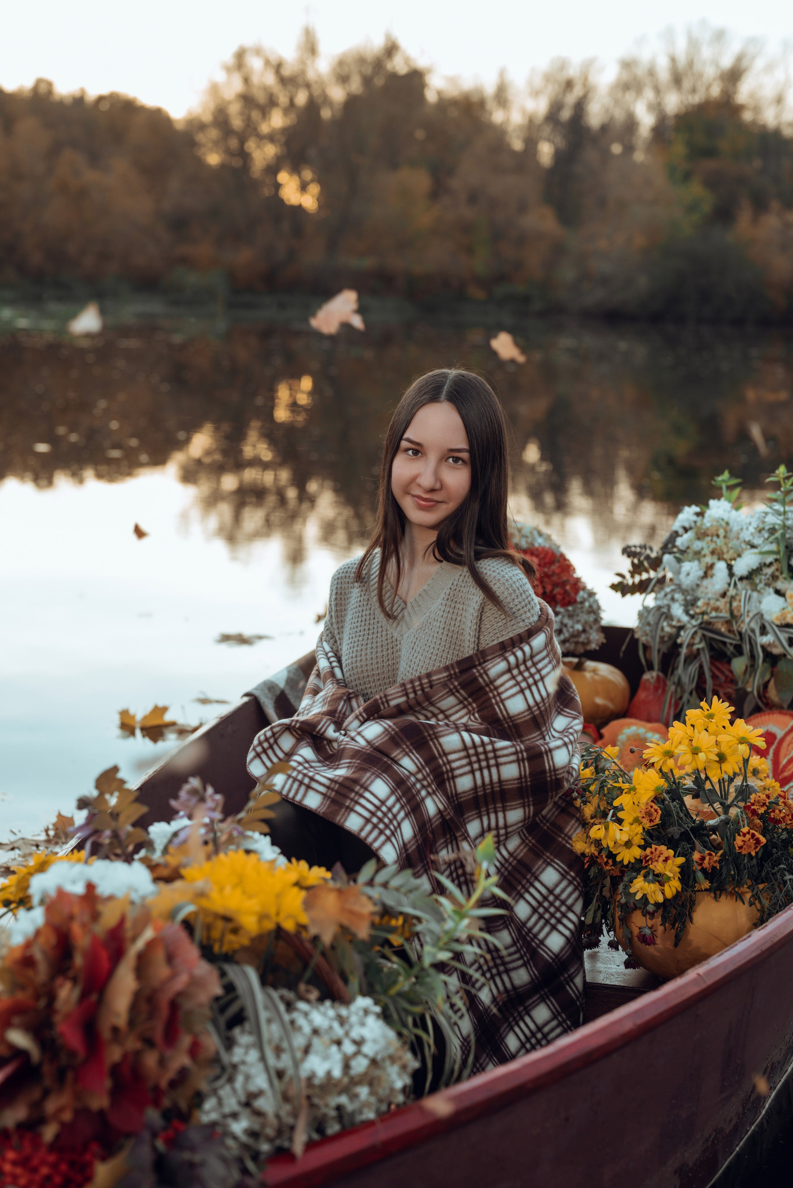 Фотопроект с осенней лодкой. Фотограф в городе Салават