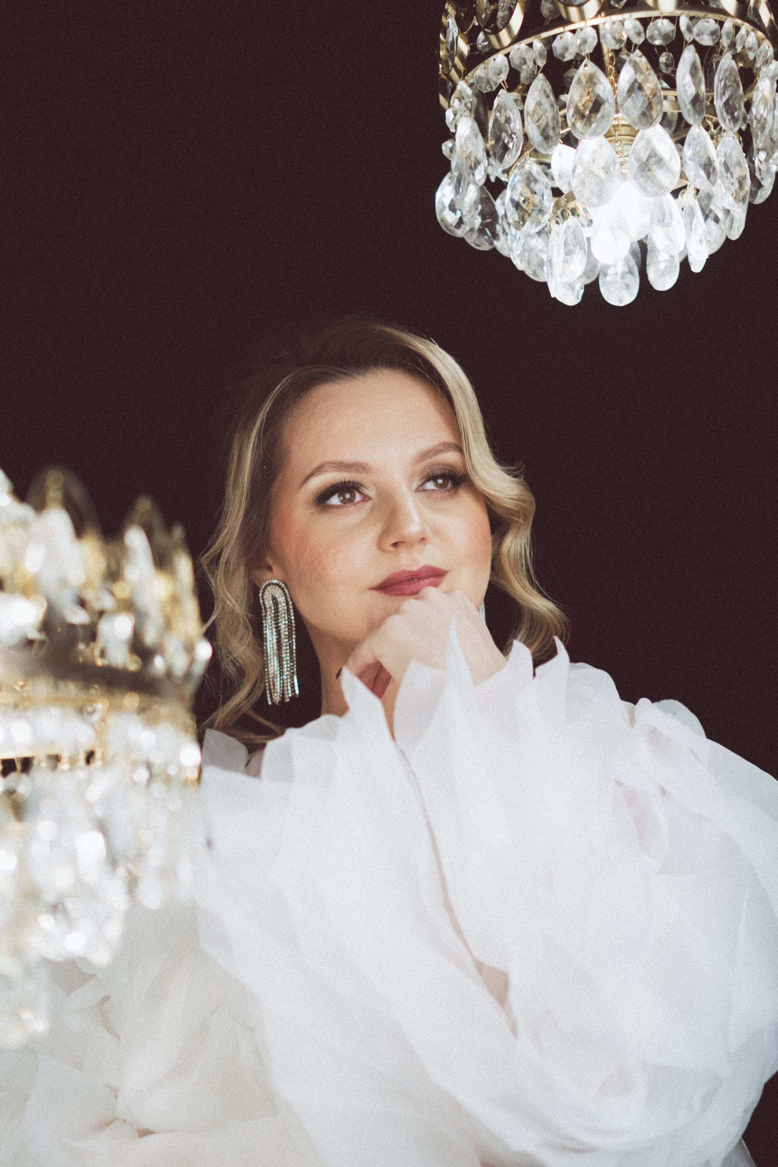 НОВОГОДНЯЯ ФОТОСЕСИИЯ В СТУДИИ ДЛЯ ДЕВУШКИ И ПРОГУЛКА ПО ЧЕРНЫШЕВСКОЙ. Профессиональный фотограф, Санкт-Петербург — Виктория Богомолова