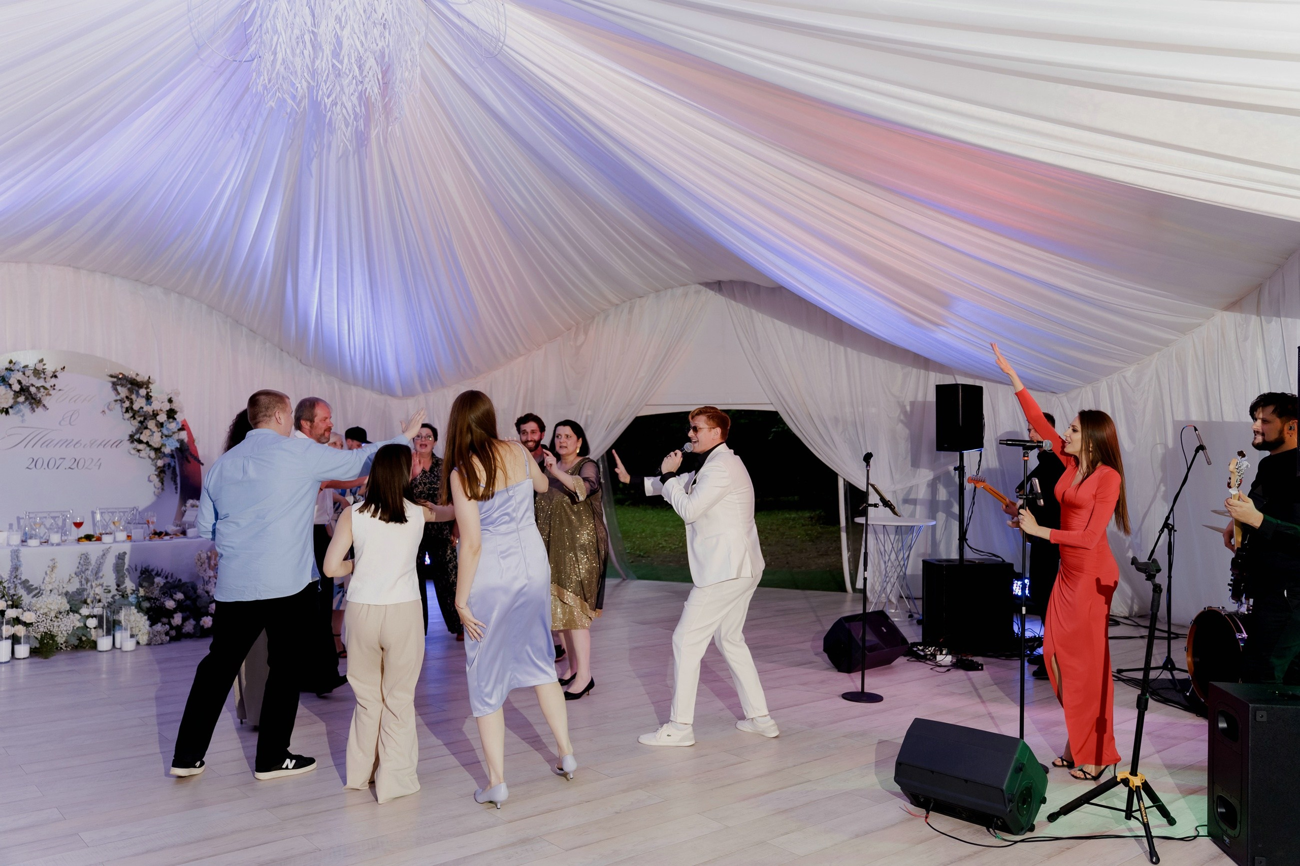 Свадьба в Russo-Balt, усадьба Кусково. Свадебный и семейный фотограф в Москве Светлана Зоткина