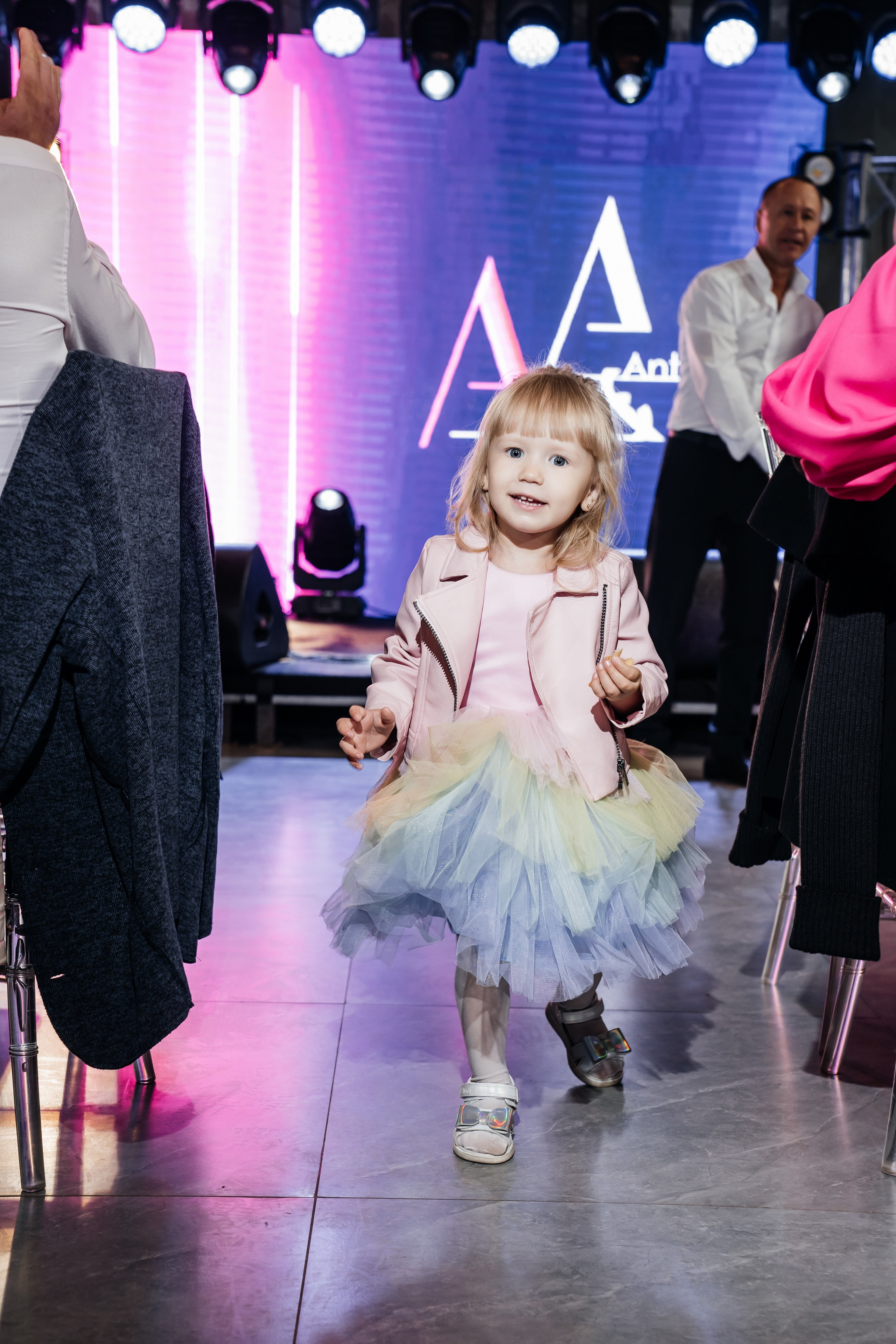 Антон и Анна. Свадебный и семейный фотограф В Барнауле Нечаева Таня