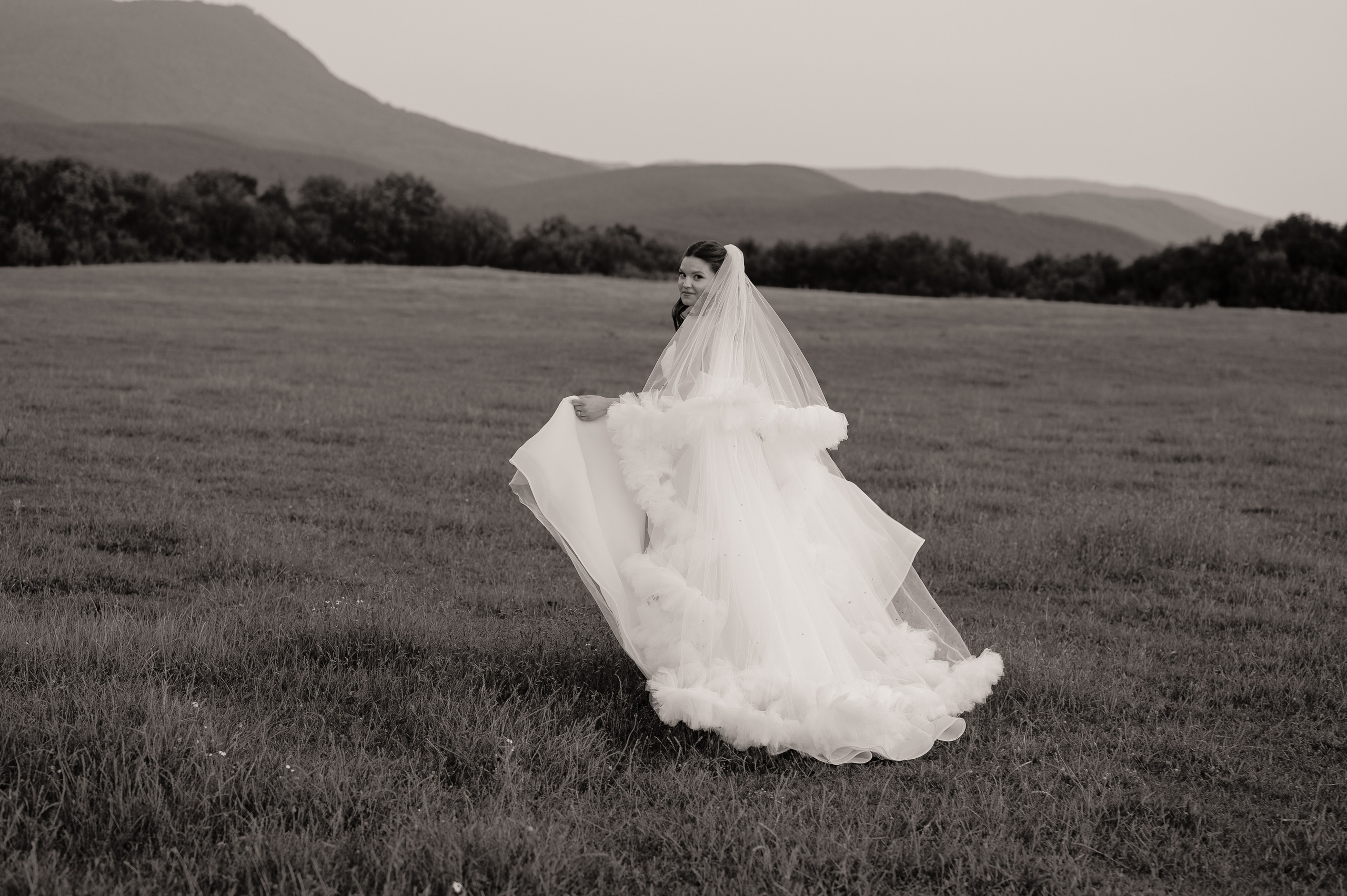 Свадебная съёмка в горах. Свадебный и семейный фотограф в Краснодаре Алина Мельник