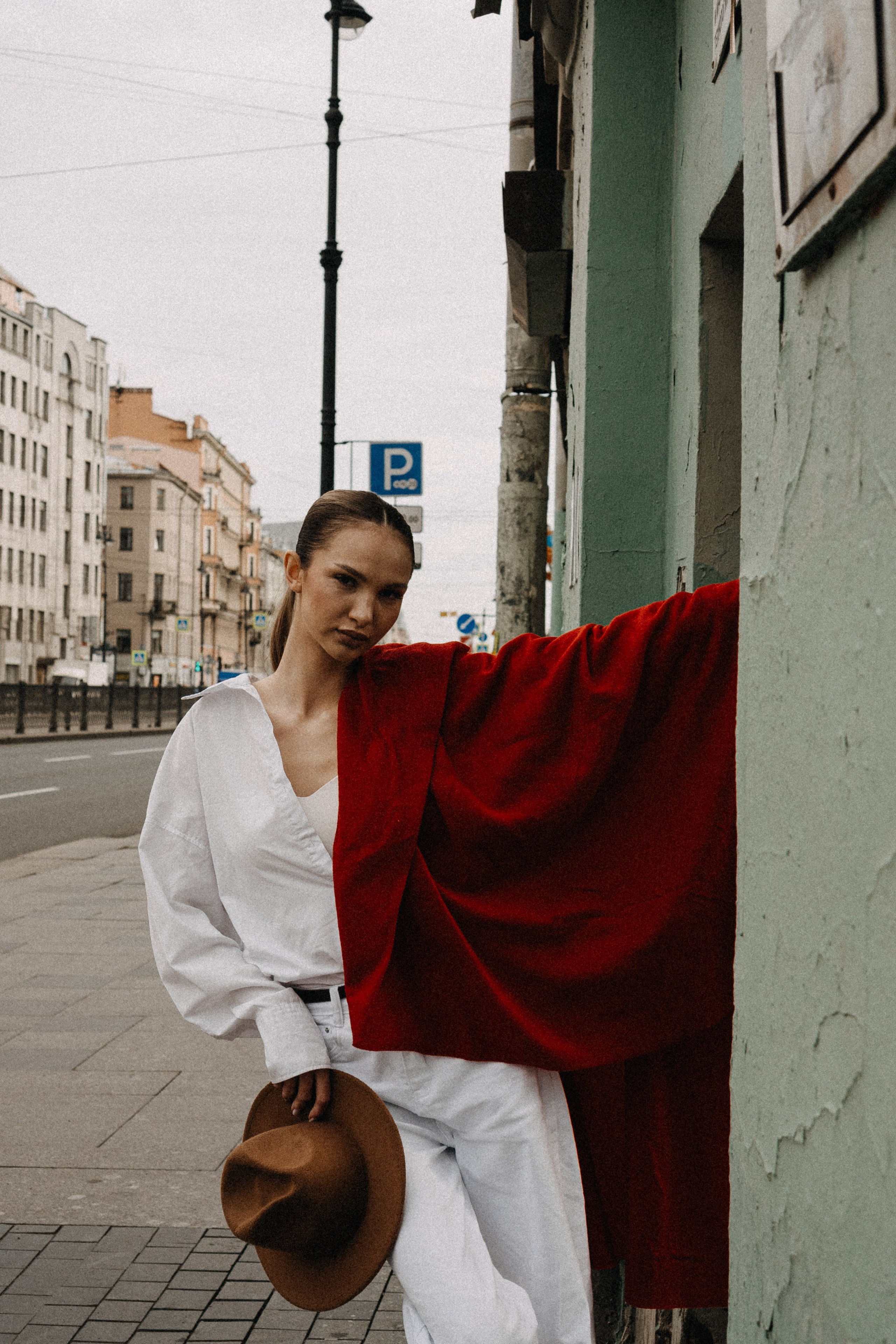 МЫ ГУЛЯЛИ ПРО КРЫШАМ ПИТЕРА. Профессиональный фотограф, Санкт-Петербург — Виктория Богомолова