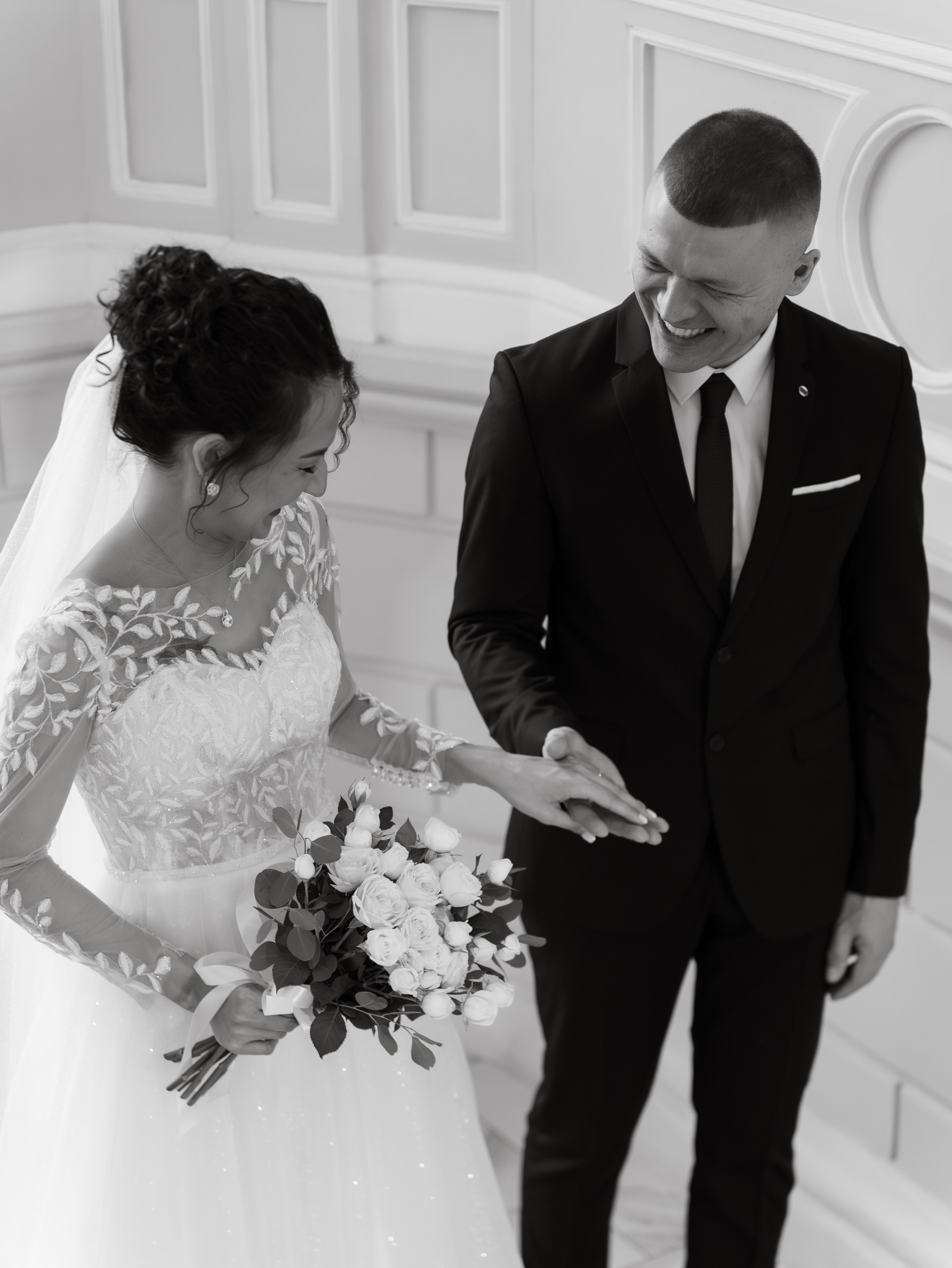 Свадебная фотосессия в загсе. Фотограф из Екатеринбурга Алена Мусалимова