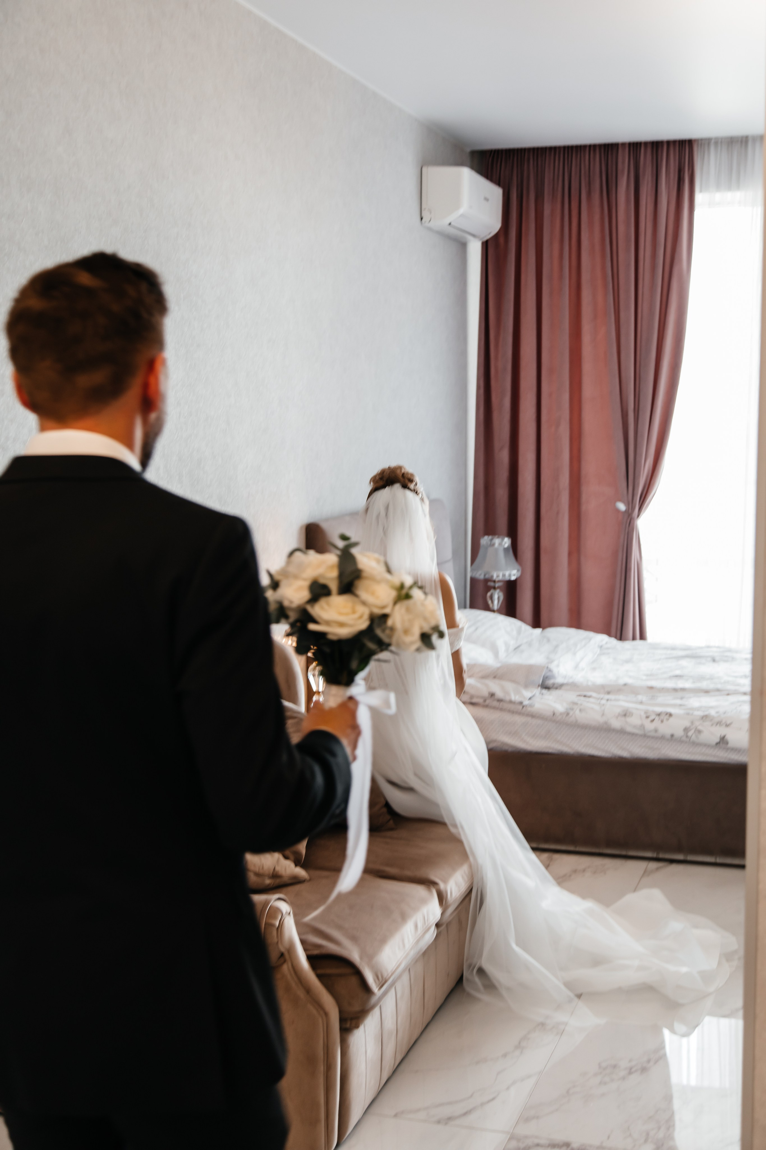 Анонс свадьбы для Ильи и Виктории. Теплый Крымский март. Свадебный фотограф в Крыму и Севастополе Ольга Баскакова