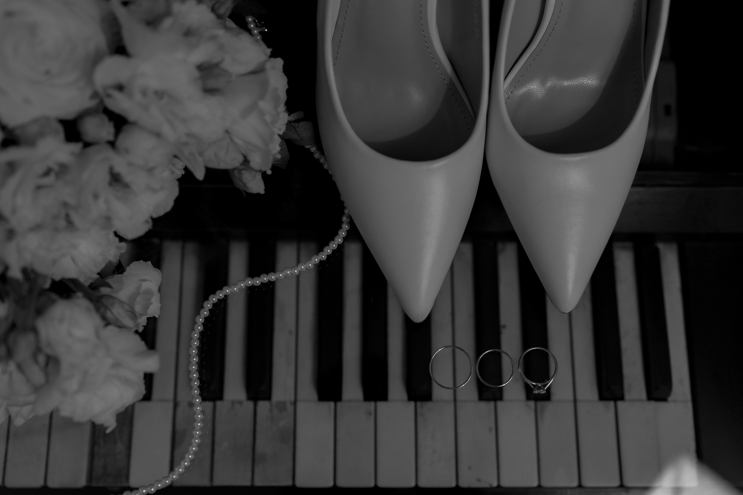 Свадебная фотосессия в отеле Чайковский г. Калининград. Свадебный фотограф Калининград