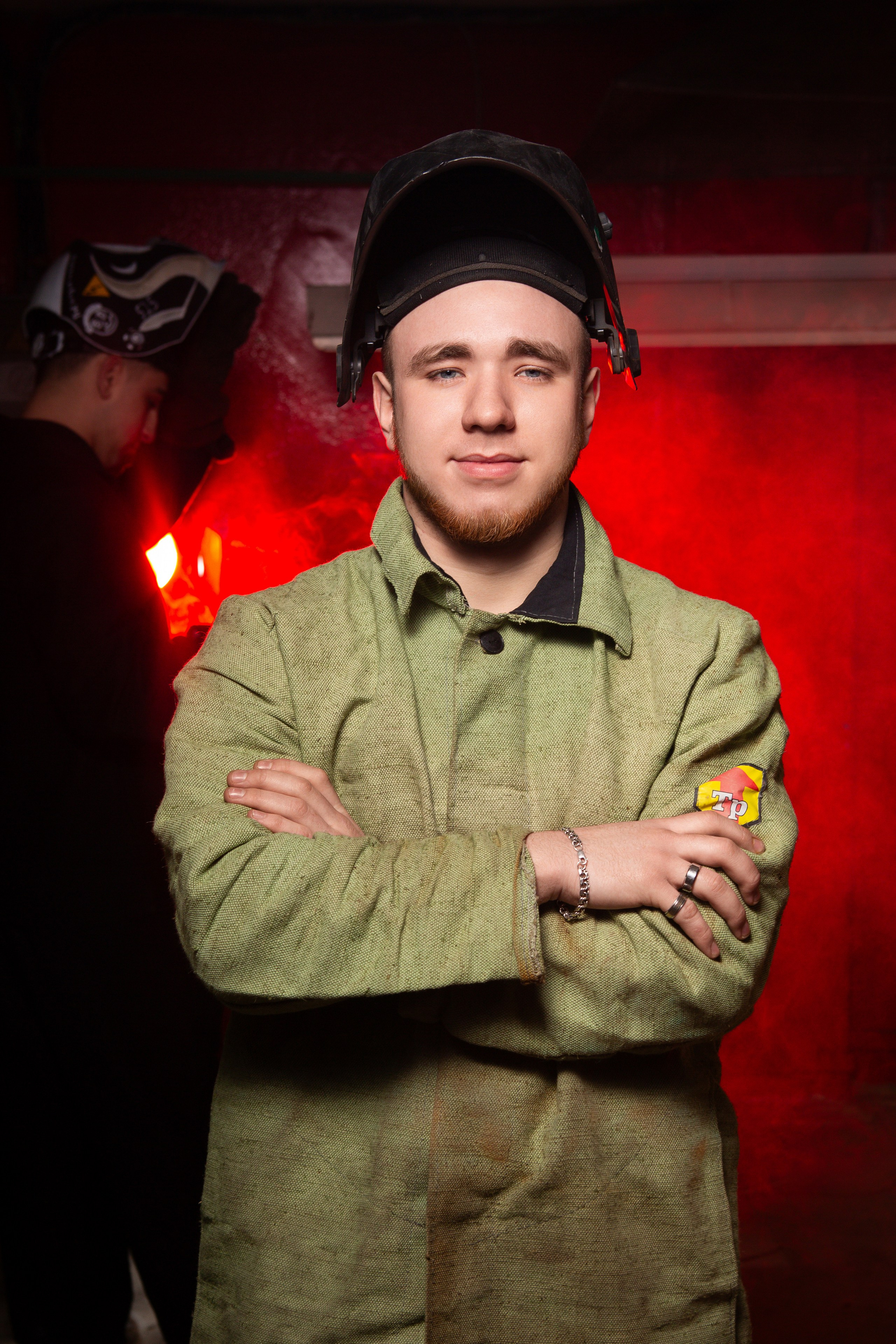 Портретная Фотосессия в Цеху для Выпускников Сварщиков | Твой Альбом Мценск. ТВОЙ АЛЬБОМ / ТВОИ ПРАВИЛА