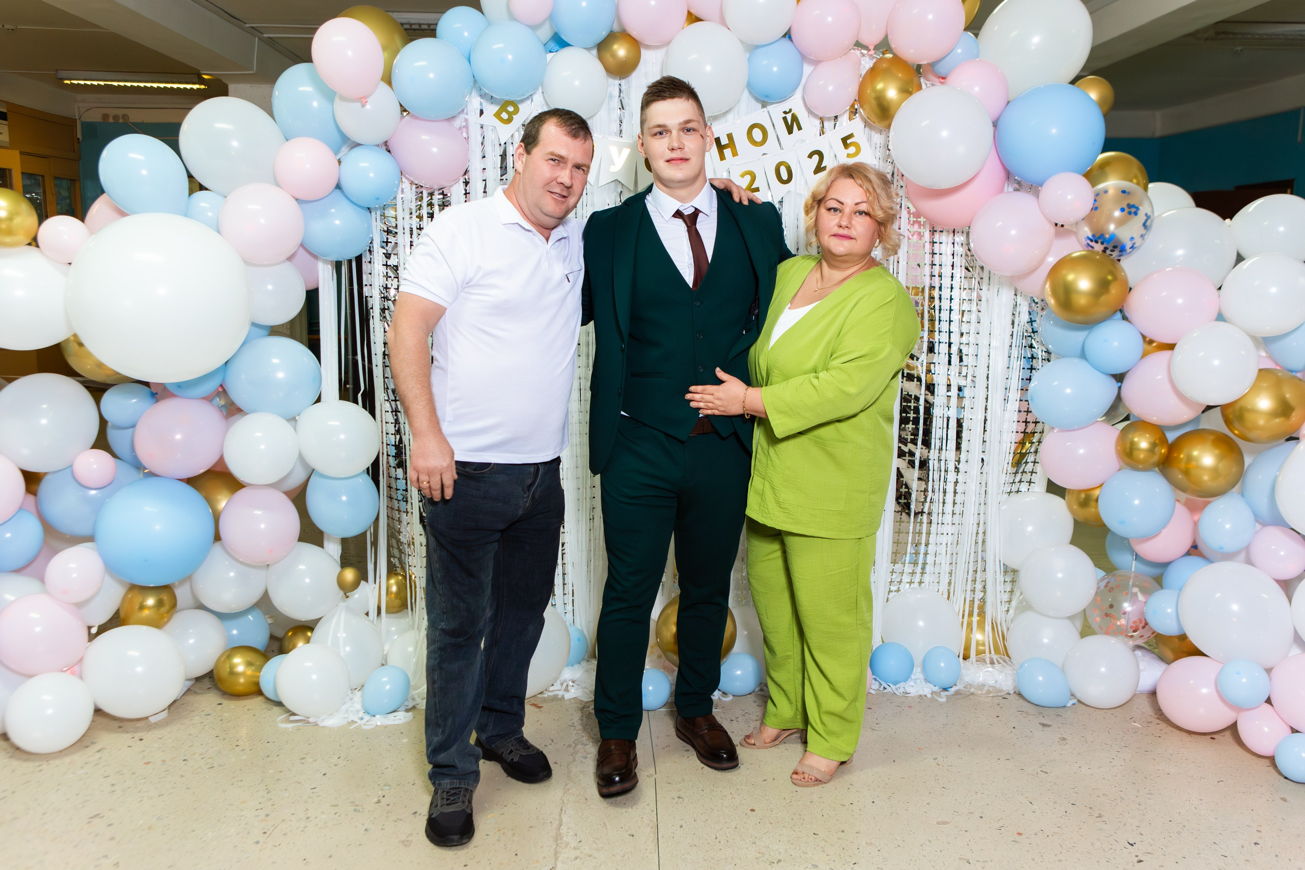 ФОТОСЕССИЯ С РОДИТЕЛЯМИ ВЫПУСКНОЙ 2025 9 ШКОЛА МЦЕНСК. ТВОЙ АЛЬБОМ / ТВОИ ПРАВИЛА