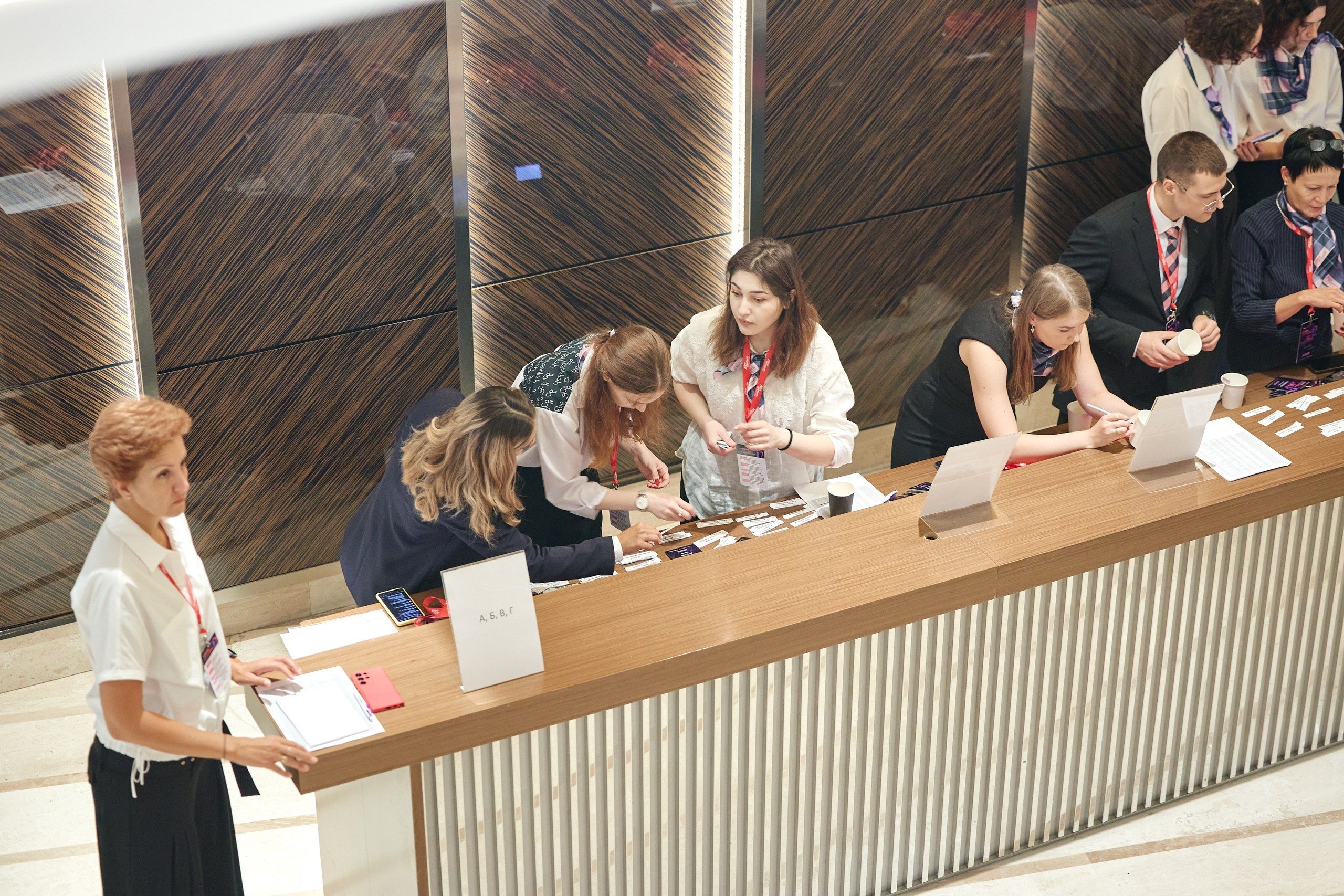 Конгресс имплантологов Neo Biotech 2025. Антон Артюшин, портретный фотограф. Москва