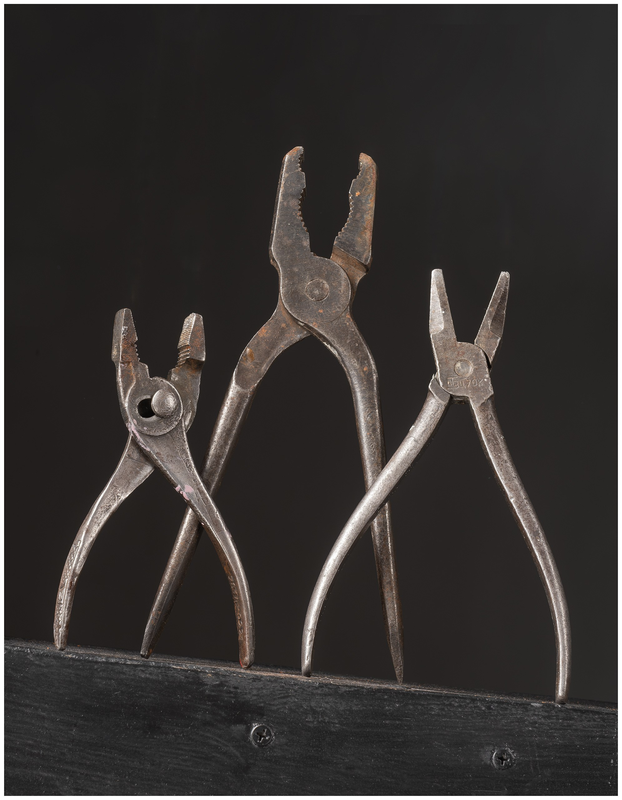 Фотографии для календаря с использованием рабочего инструмента.