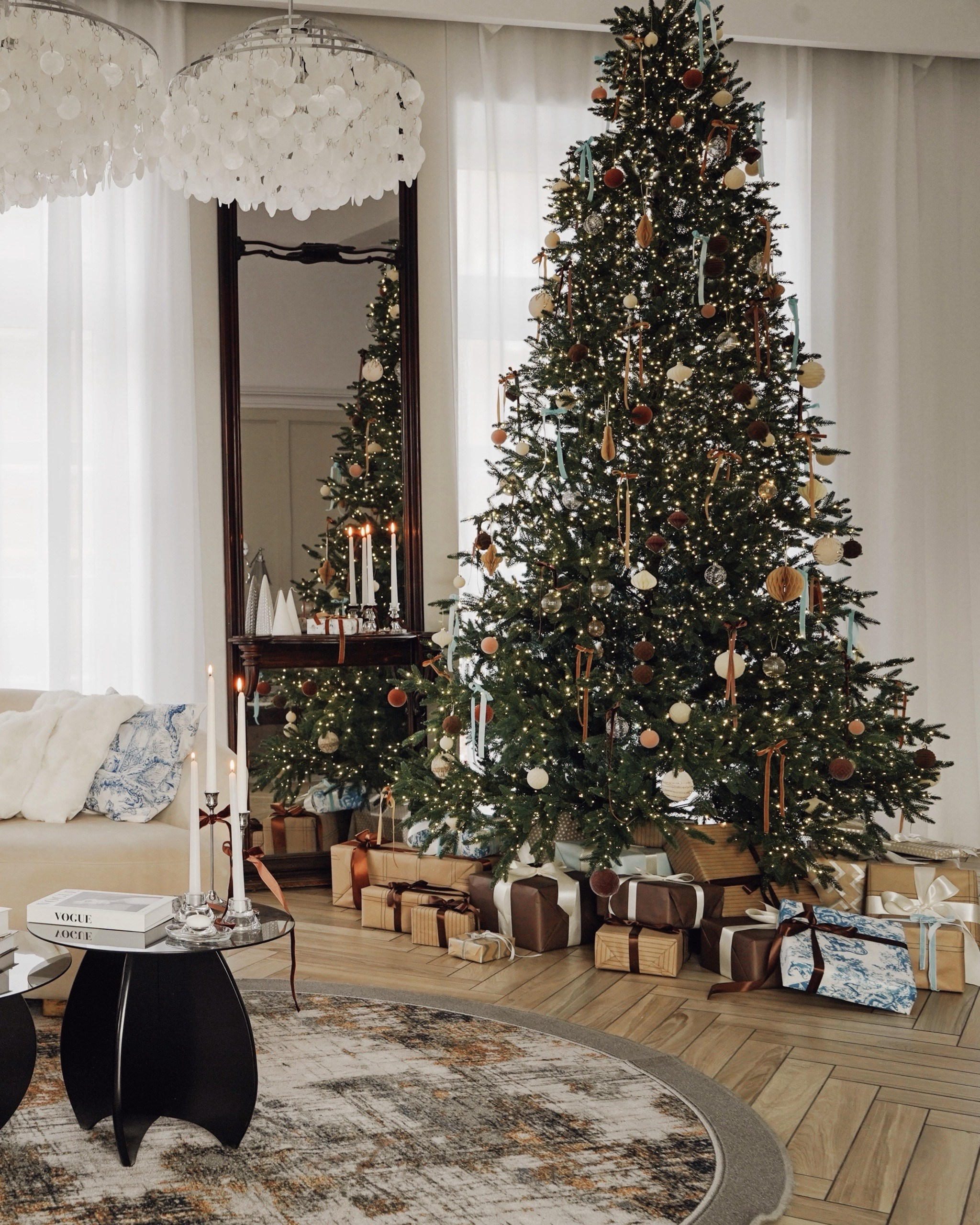 Новогодние декорации 2024-2025. Фотограф Виктория Юленкова