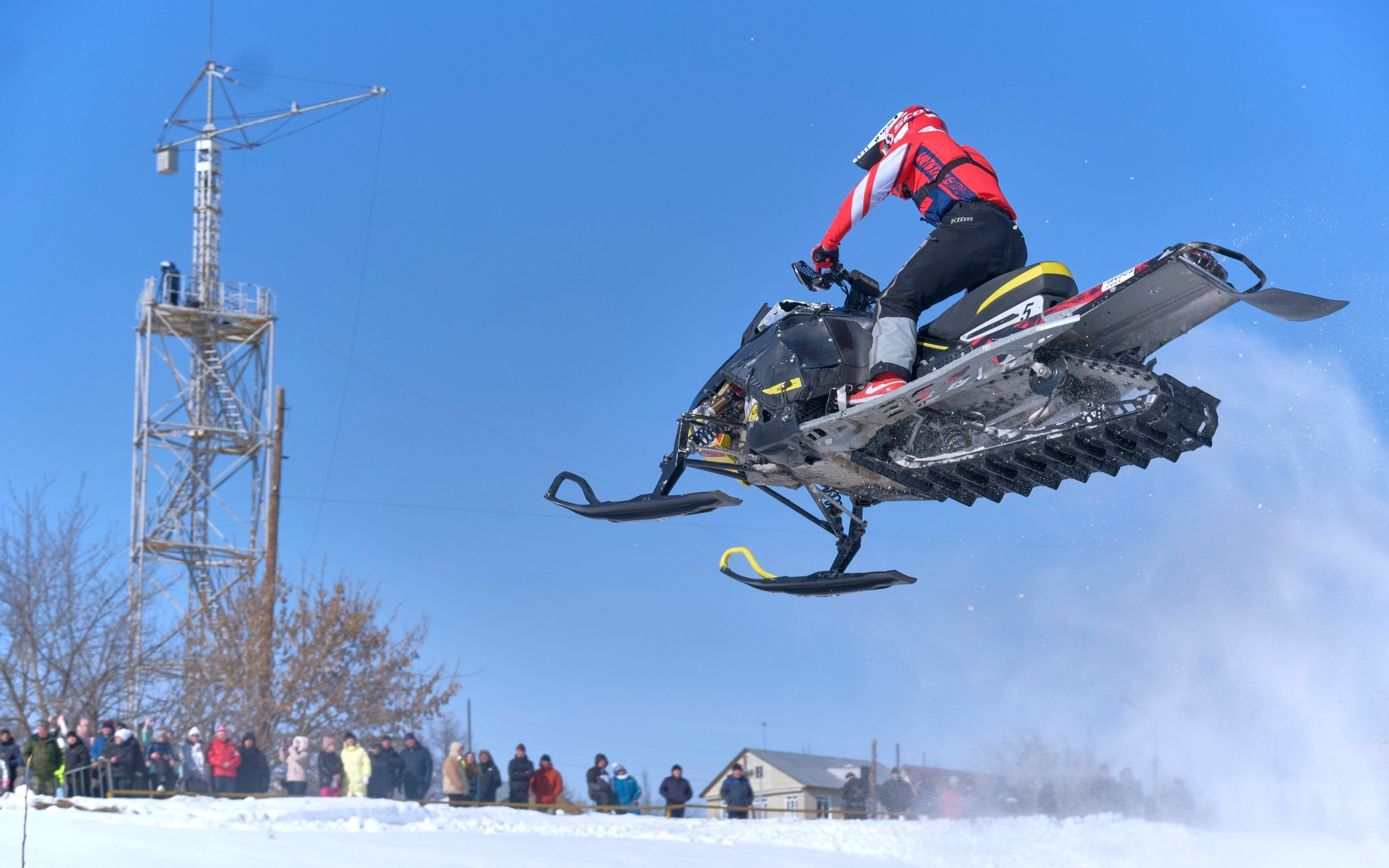 Соревнования по сноубайк кроссу и снегоходам. Свадьбы, Love Story, репортаж и портреты в Екатеринбурге