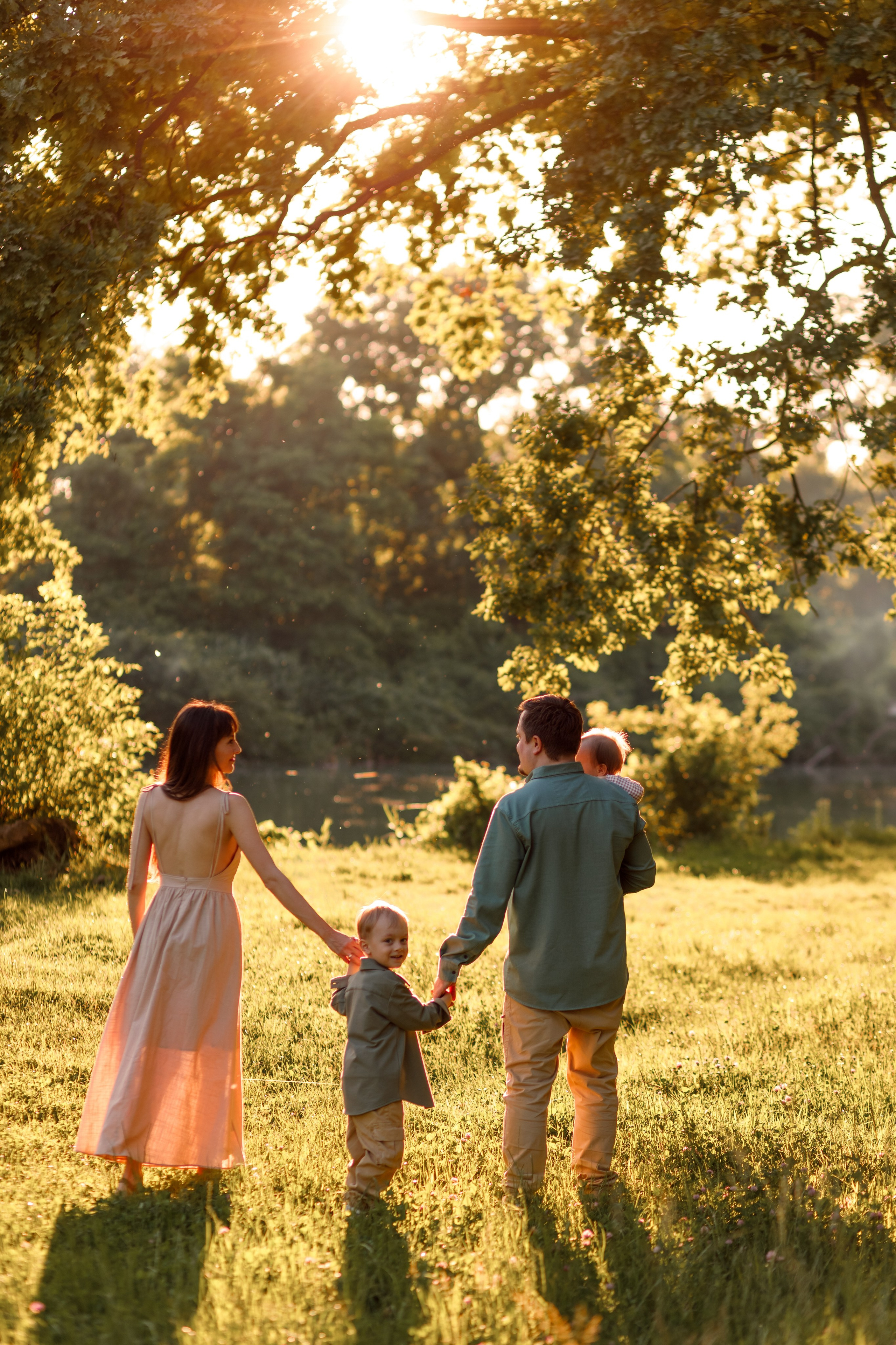 Лилия (парк Солнечный остров). Семейный и детский фотограф в Краснодаре Элона Литвинова