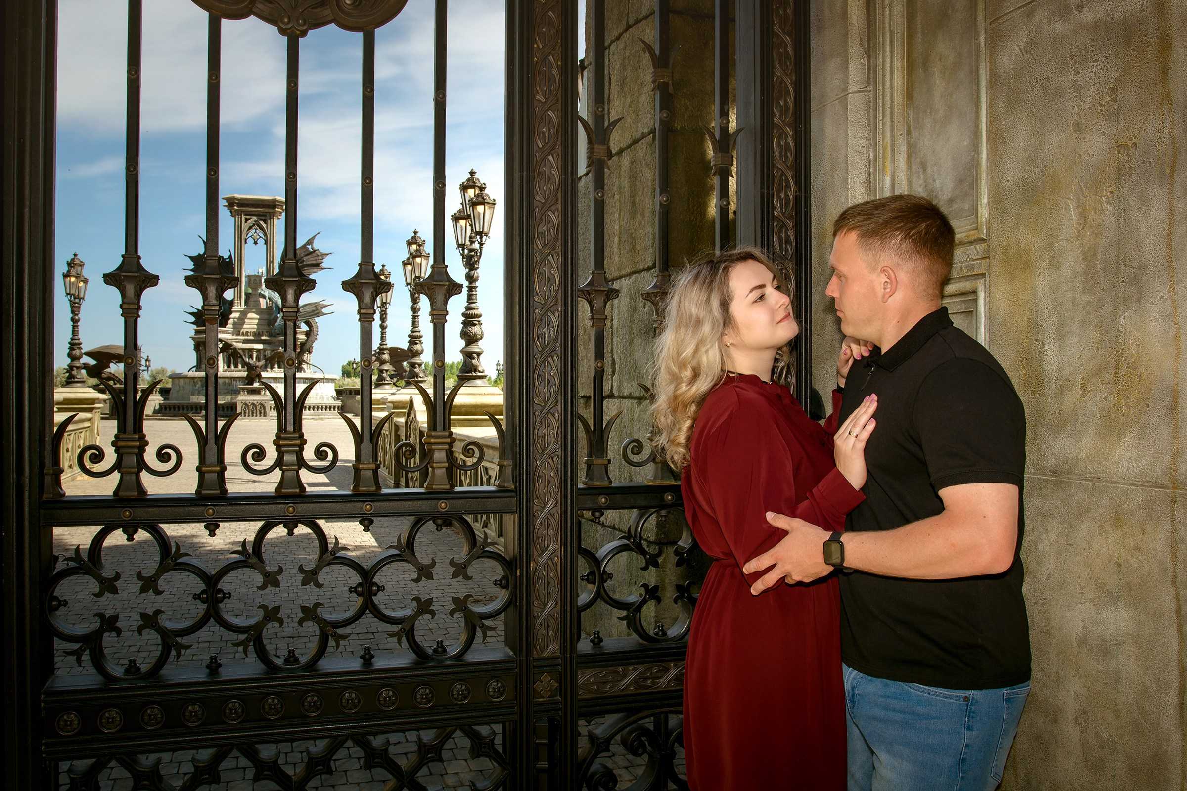 Фотосессия у Замка Гарибальди В&С. Фотограф Оксана Сафонова