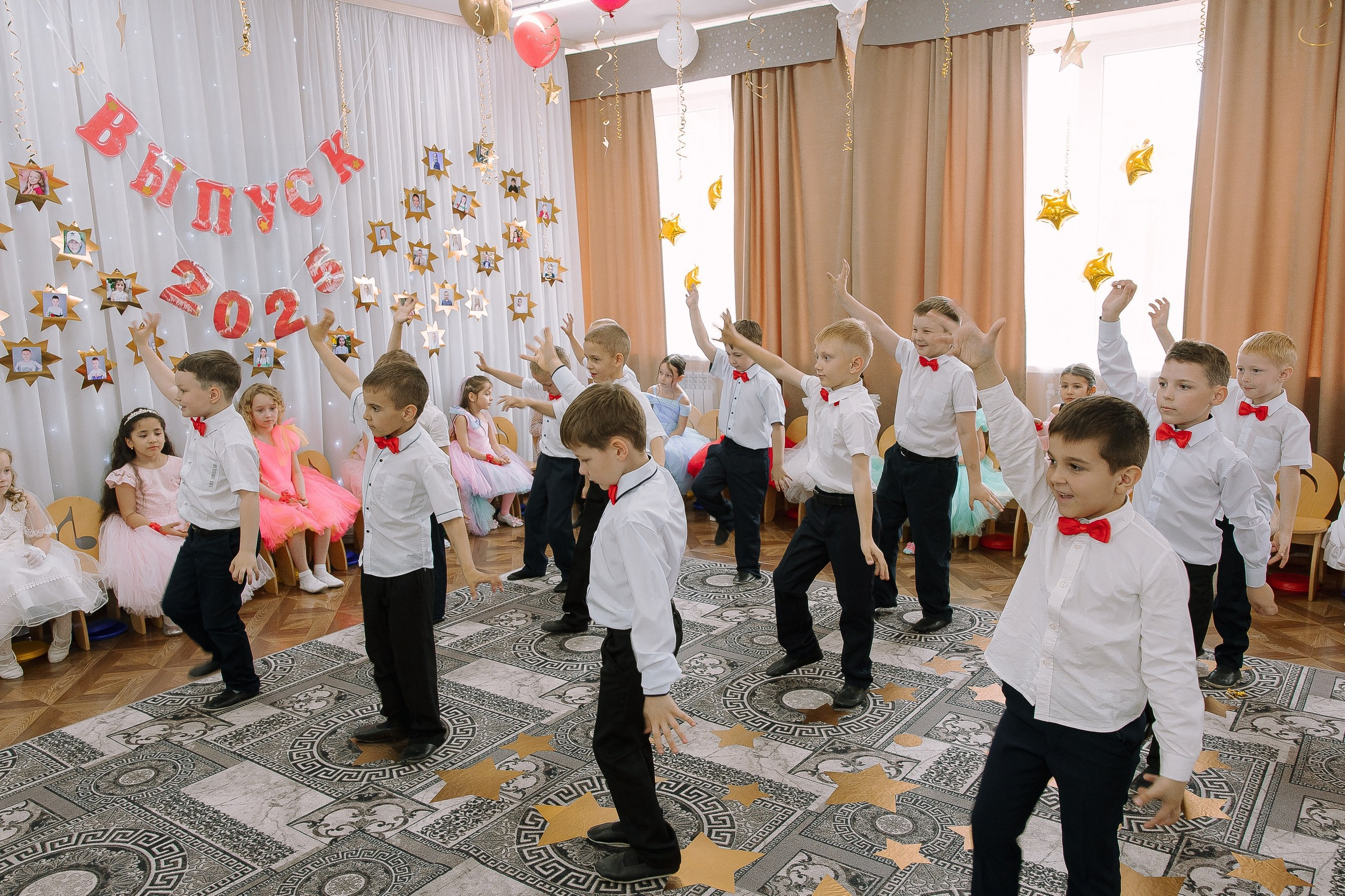 Выпускной в ДС 26. Выпускные альбомы Натальи Бутко: Новороссийск, Анапа, Геленджик