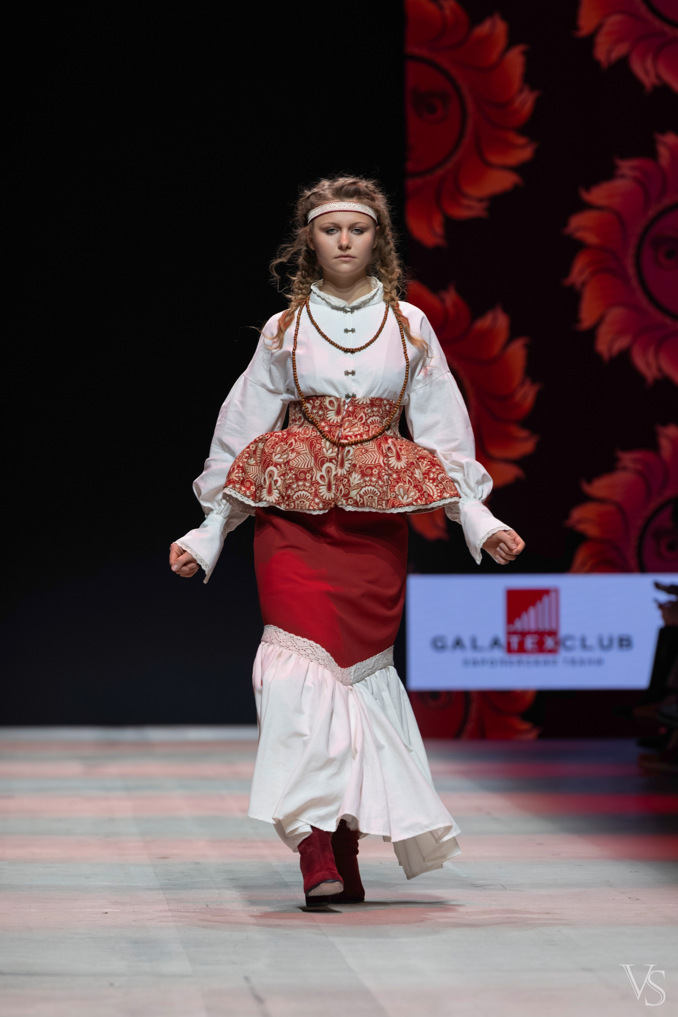 Неделя Российской моды. Манеж. РГУ Косыгина. Фотограф Виктор Степанов