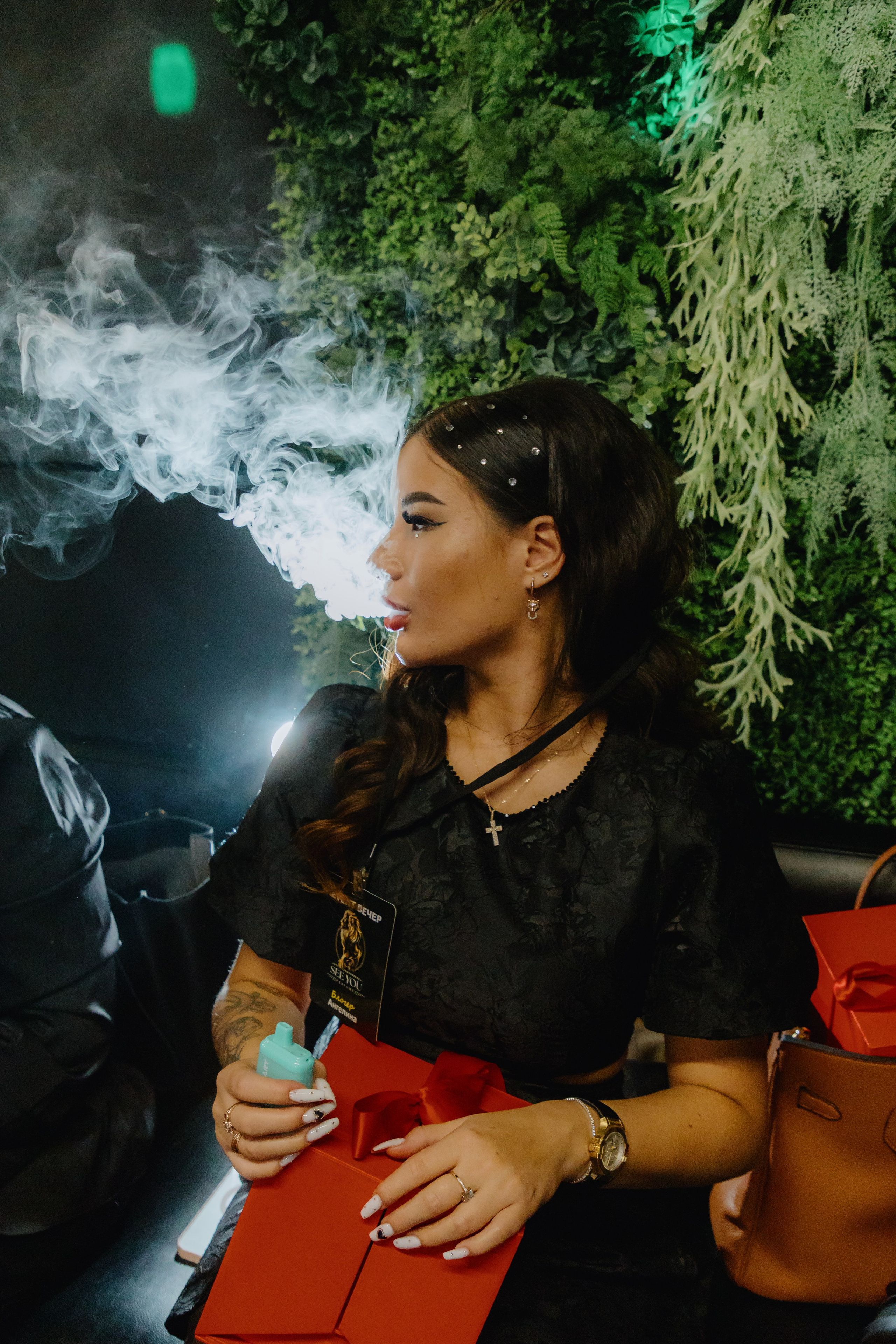 See `You Perfume. Фотограф в Москве и Санкт-Петербурге Дарина