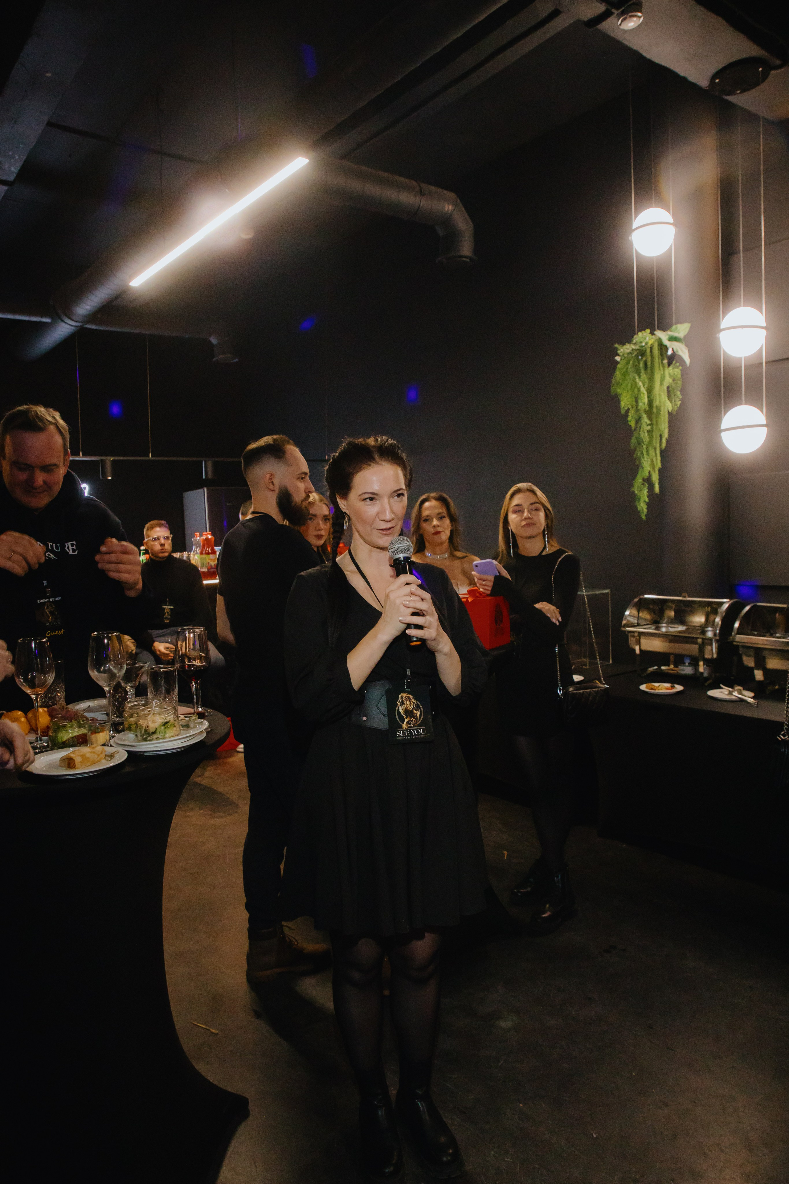 See `You Perfume. Фотограф в Москве и Санкт-Петербурге Дарина