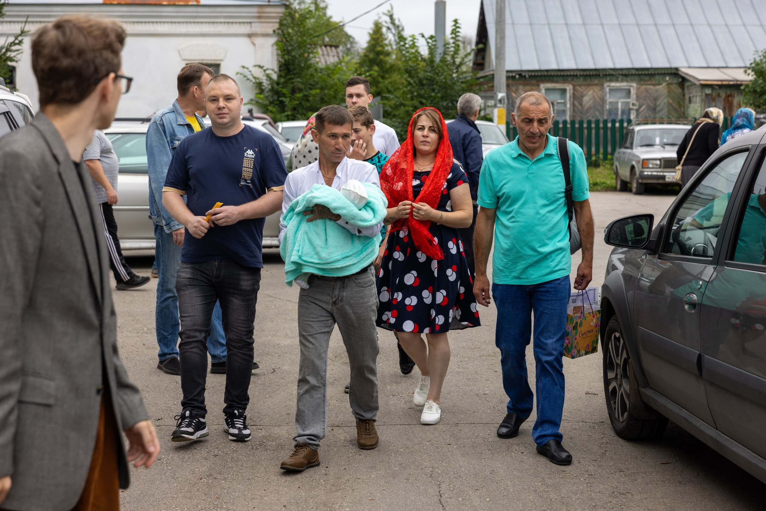 Образец репортажа крещения оригиналы, без искажений, без вспышки, светосильная оптика!. Фотограф в Туле Крупский АнДРей. Фотостудия «КАДР71» в Туле