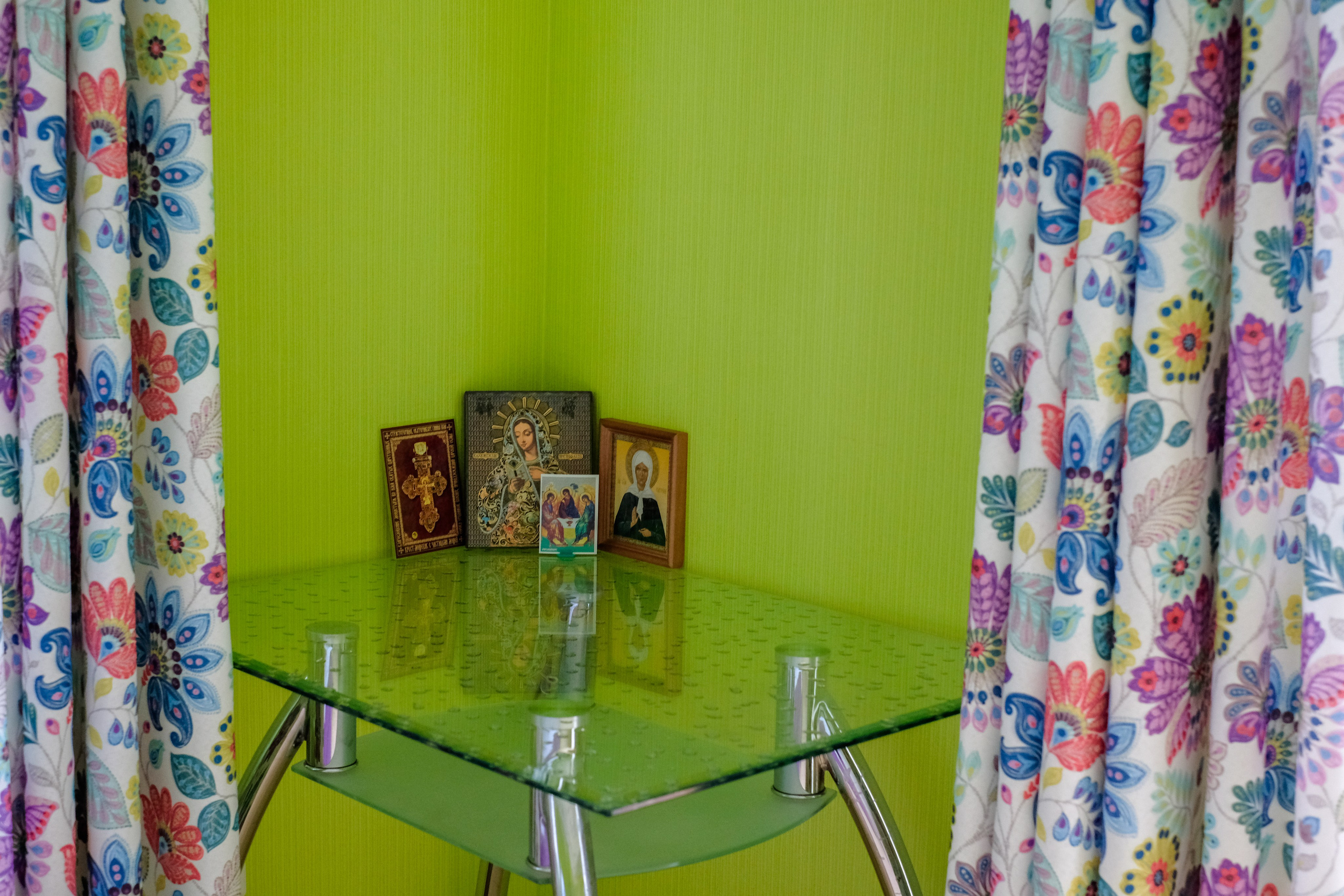 Singles 2. Alyona Kochetkova | Photographer and photography educator