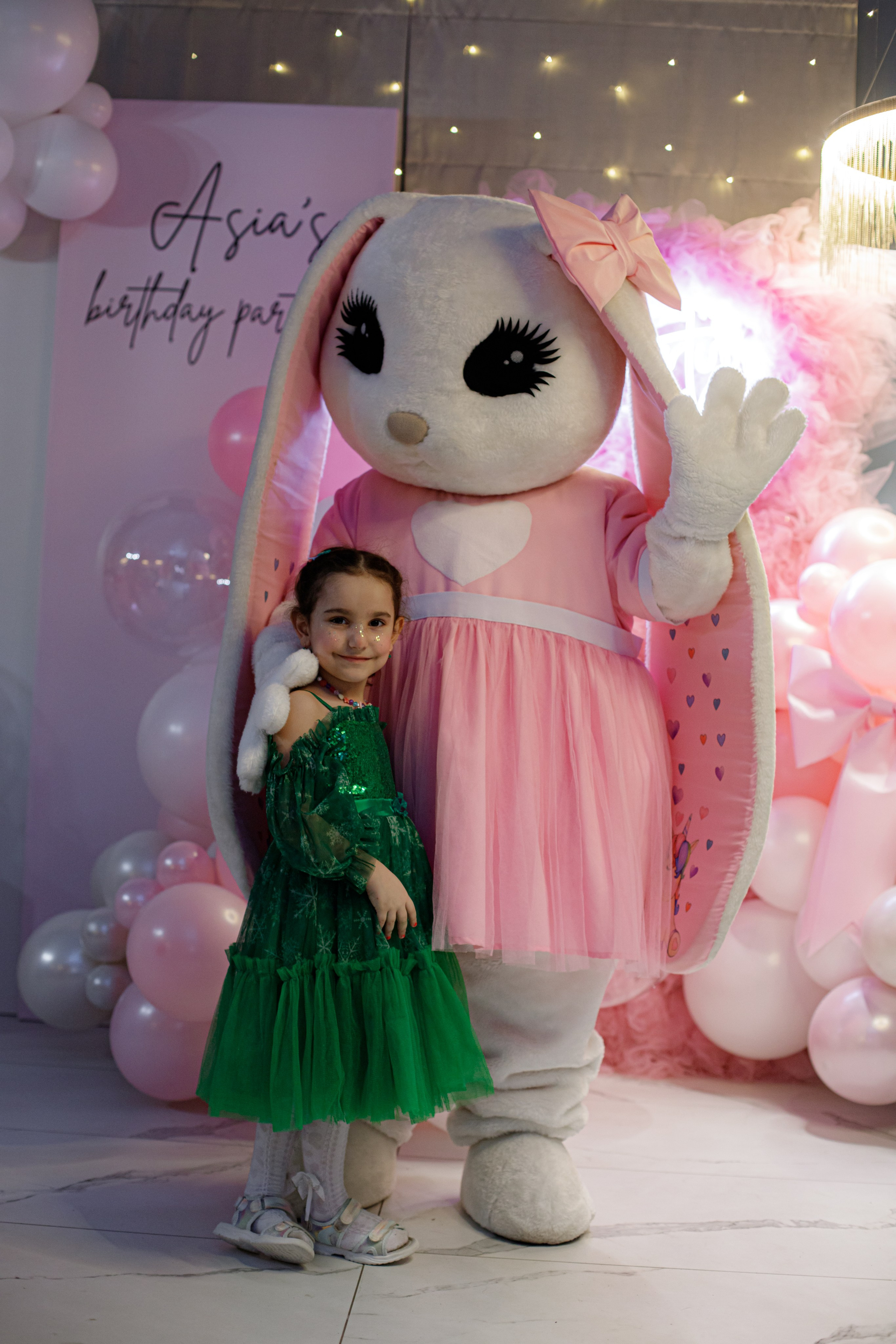 ASIA'S BIRTHDAY PARTY. Photokarish