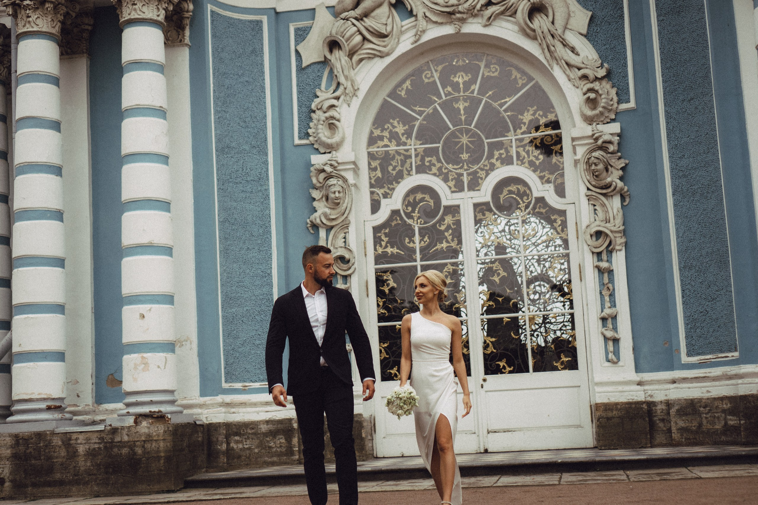 СВАДЕБНАЯ ИСТОРИЯ В ГОРОДЕ ПУШКИН ВОЗЛЕ ЕКАТЕРИНИНСКОГО ДВОРЦА И В ПАРКЕ. Профессиональный фотограф, Санкт-Петербург — Виктория Богомолова