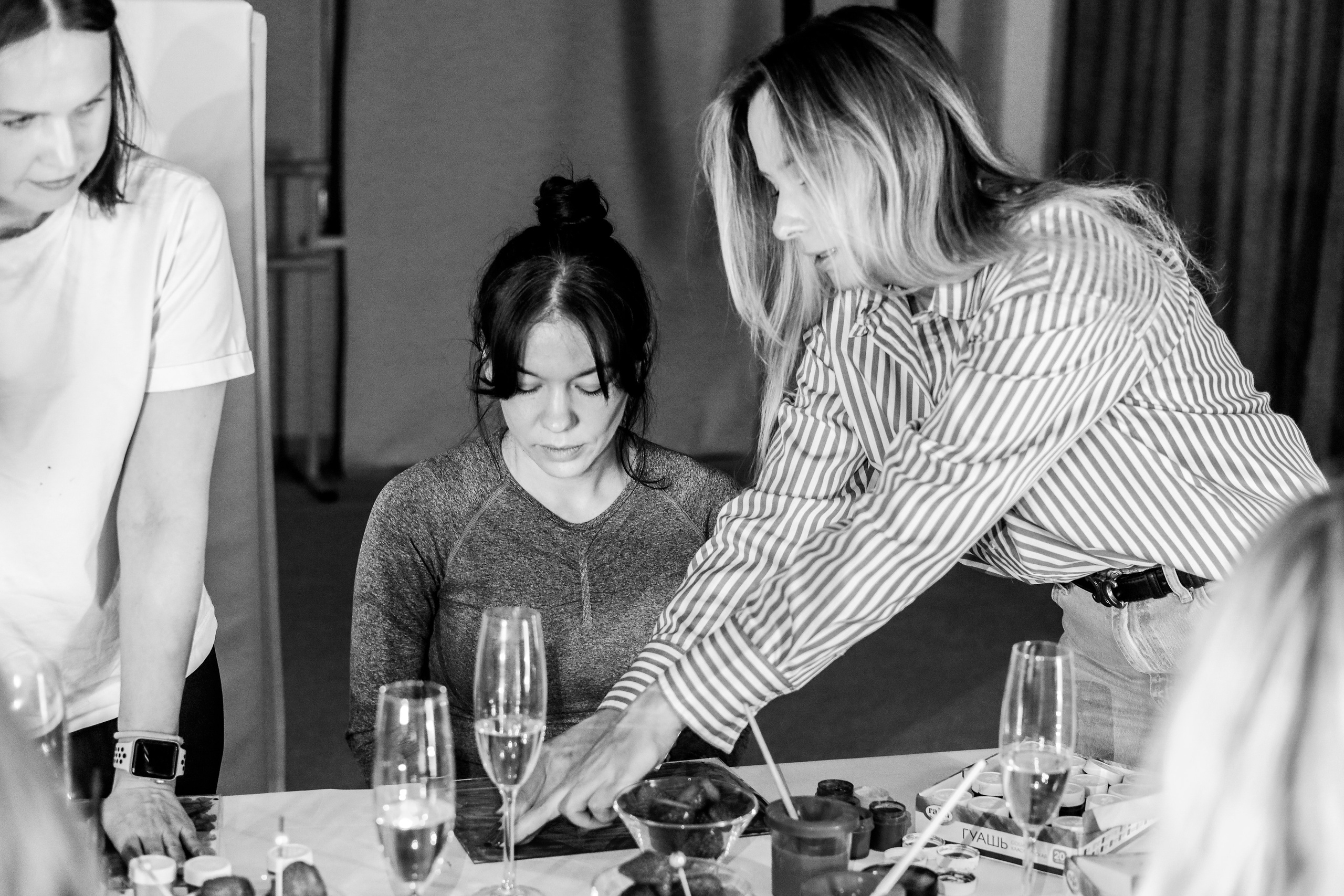 Арт-терапия + аэройога. Фотограф Надршина Лилия