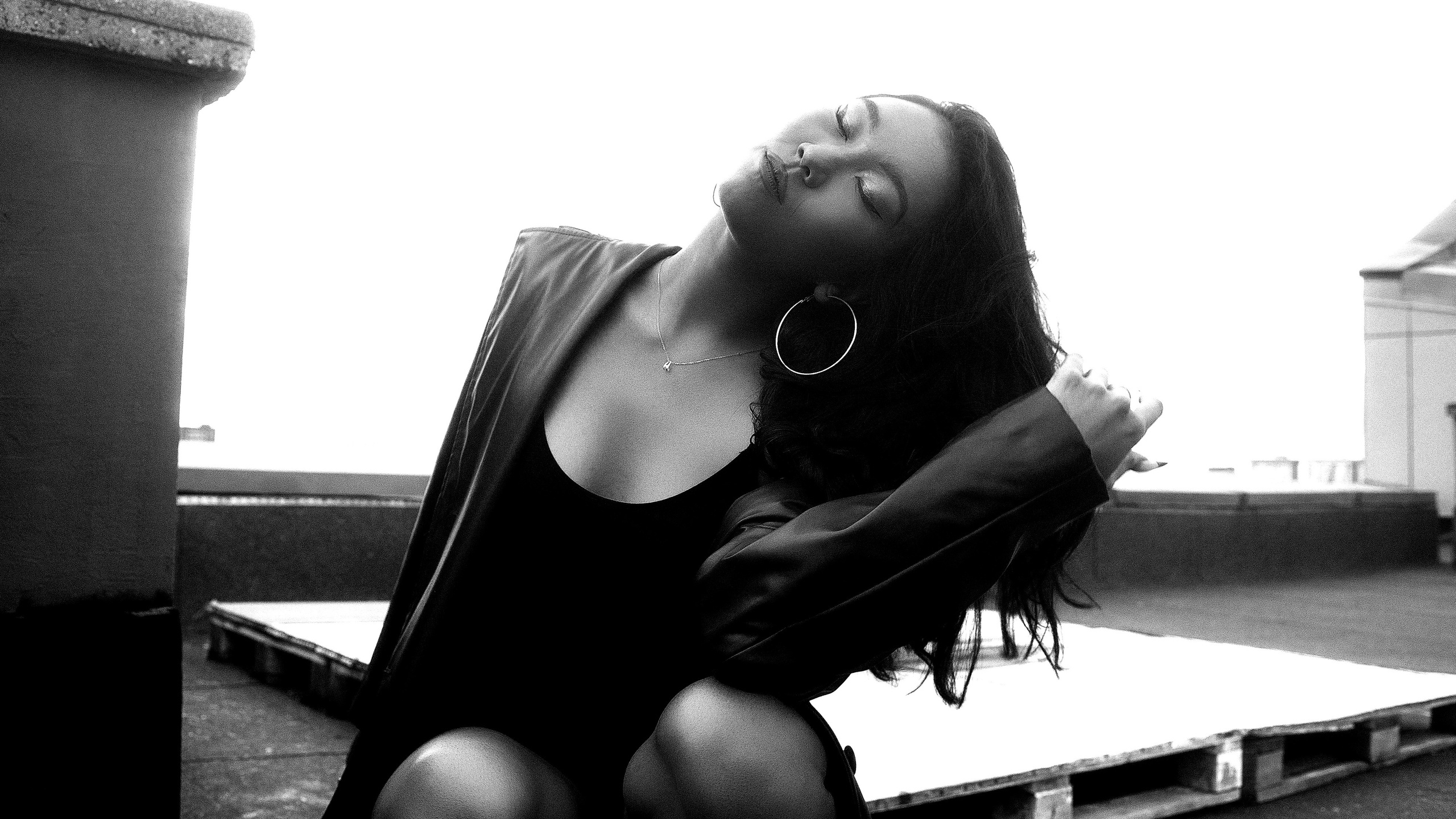 Фотосессия на крыше для Адины в Новосибирске. Фотограф в Новосибирске Владислав Унтерберг