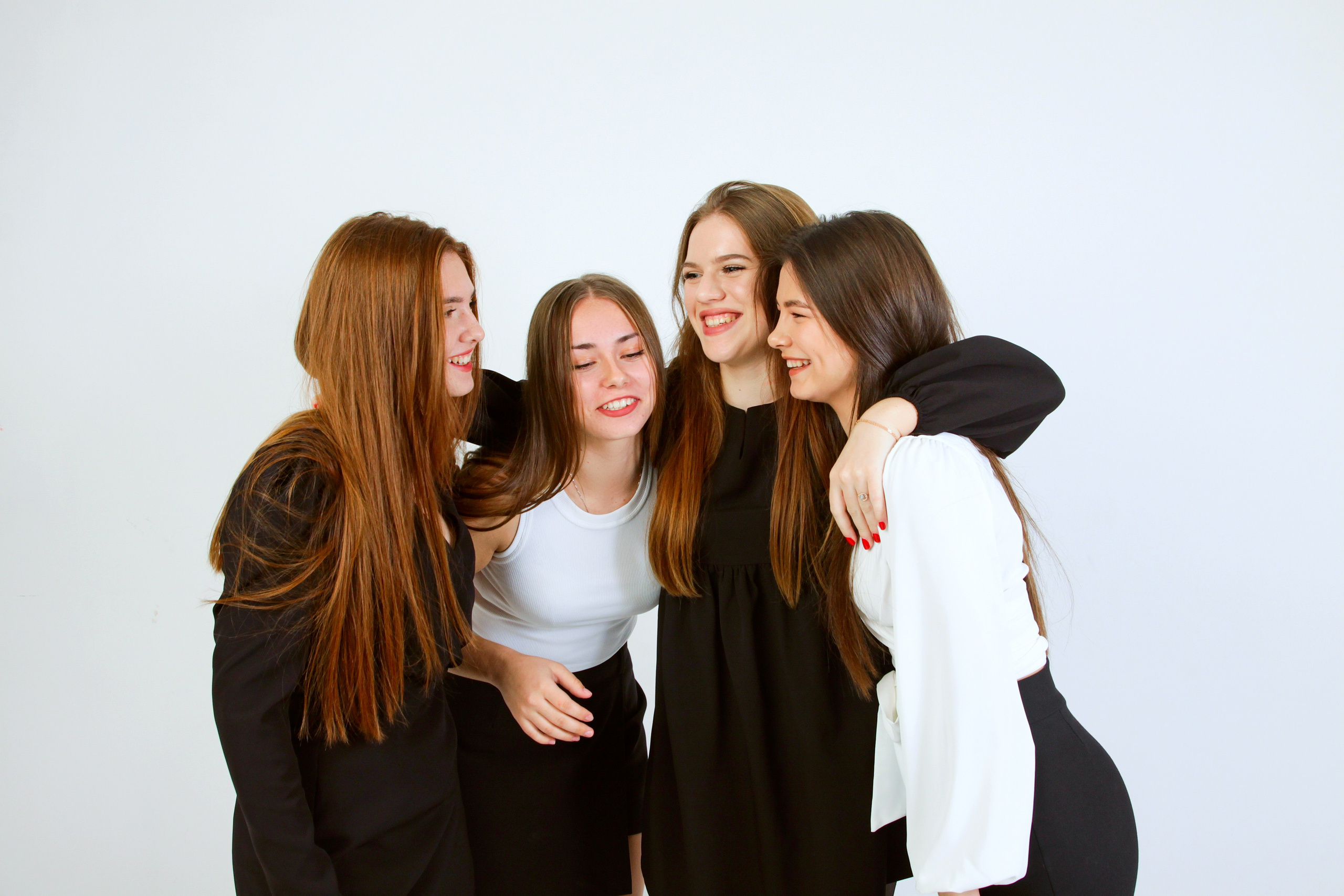 ФОТОСЕССИЯ ДЛЯ ВЫПУСКНИКОВ 35 ШКОЛЫ Г. ТАГАНРОГА. Выпускные альбомы в Таганроге и Ростовской Области