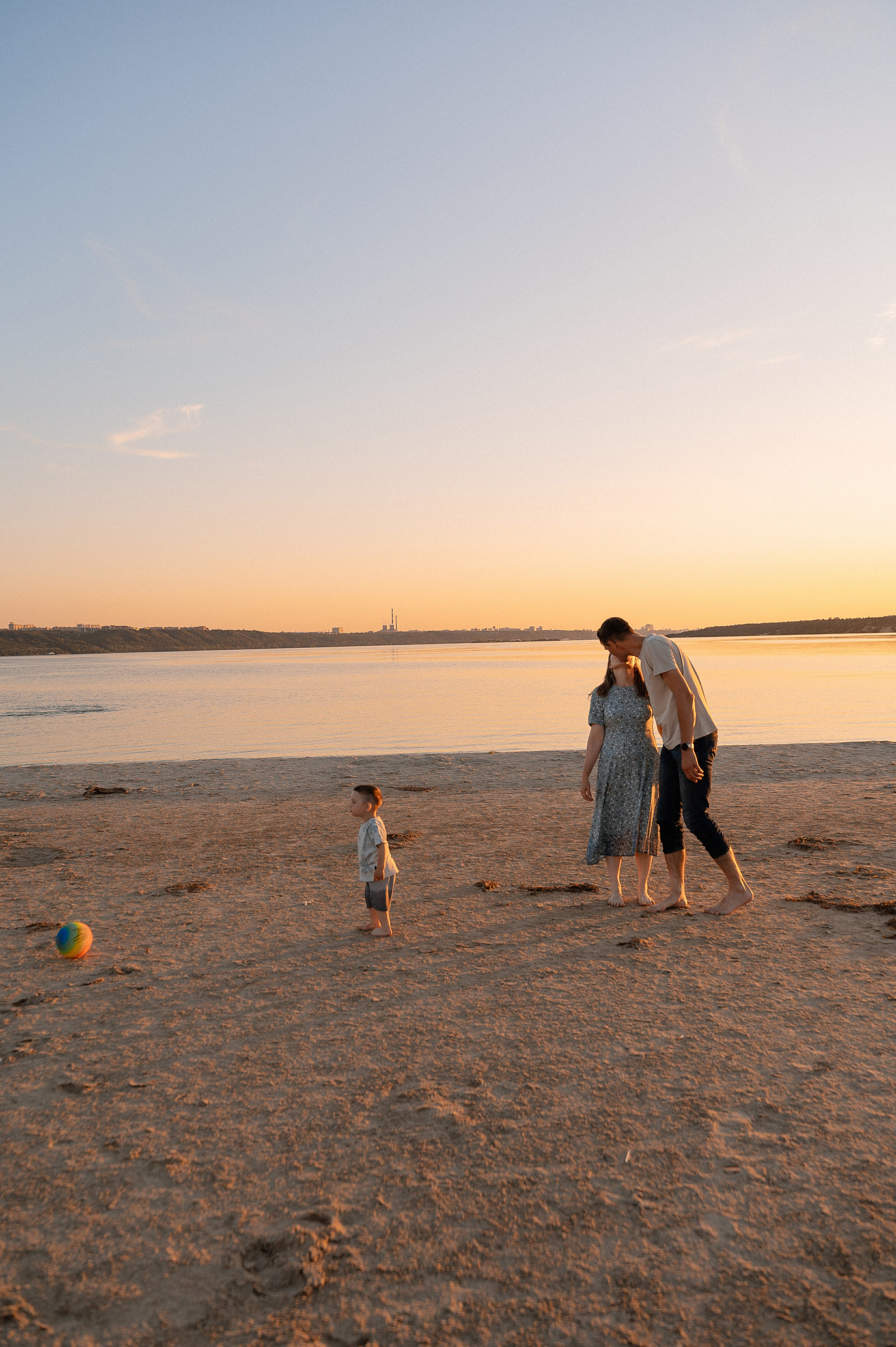 Уличная летняя семейная фотосессия. Свадебный и семейный фотограф в Чебоксарах Ирина Левнер