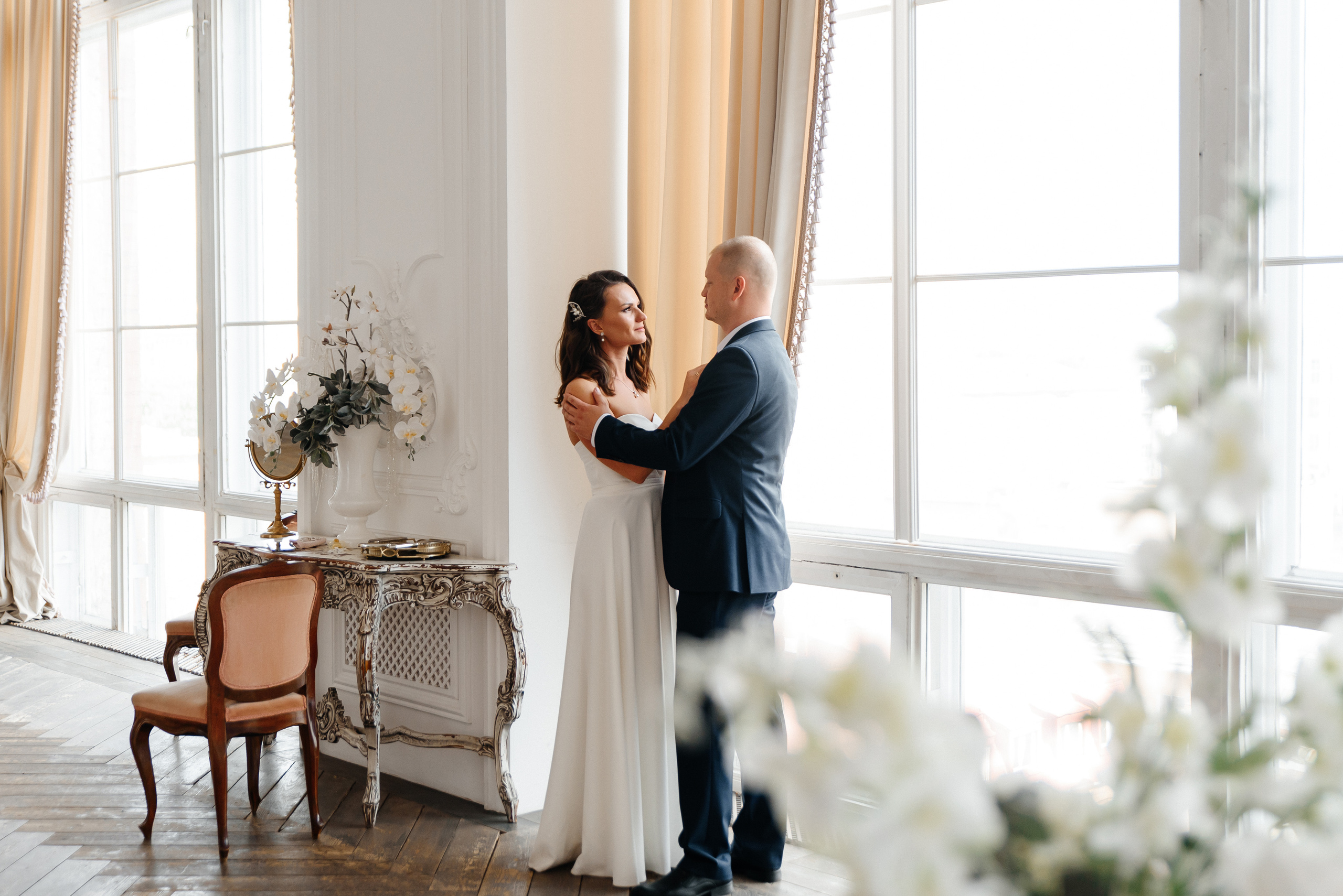 Свадебная фотосессия Электросталь, Ногинск, Монино, Фрязино. Свадебный и женский фотограф город Электросталь и Ногинск