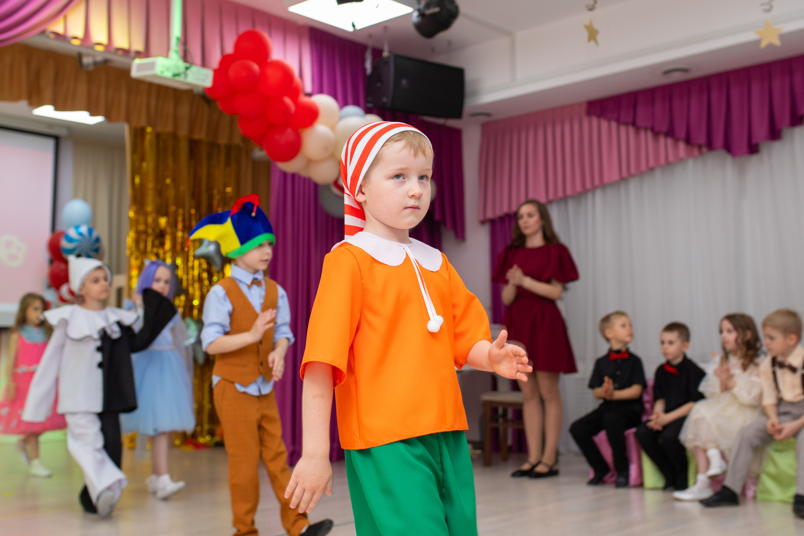 Выпускной в стиле «Золотой ключик». Моя задача на этом празднике быть личным фотографом одной семьи. Фотограф в Новосибирске Ася Зверева