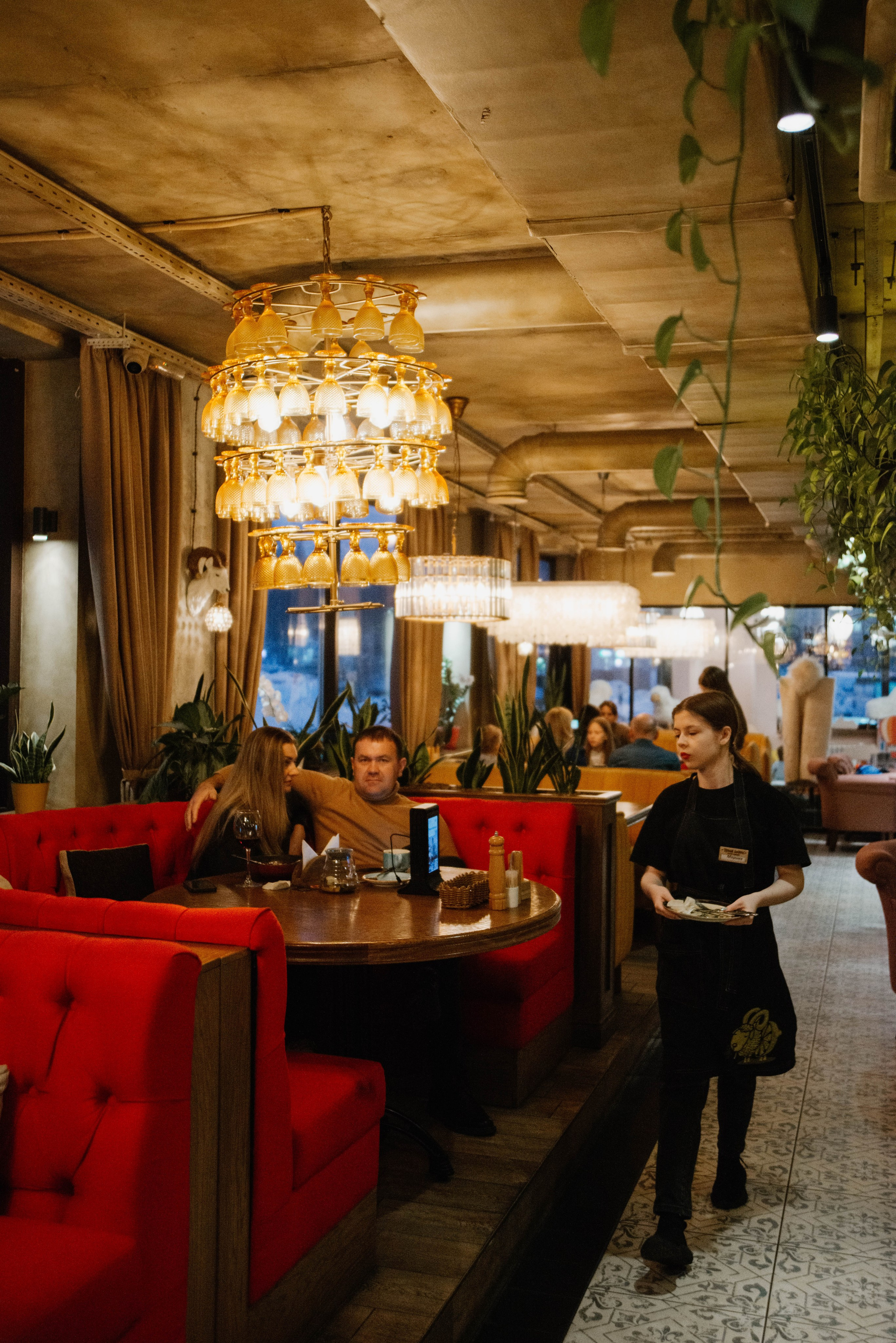 День рождения ресторана «Пряный Барашек». Ксения Glossa. Портретный и репортажный фотограф в Самаре