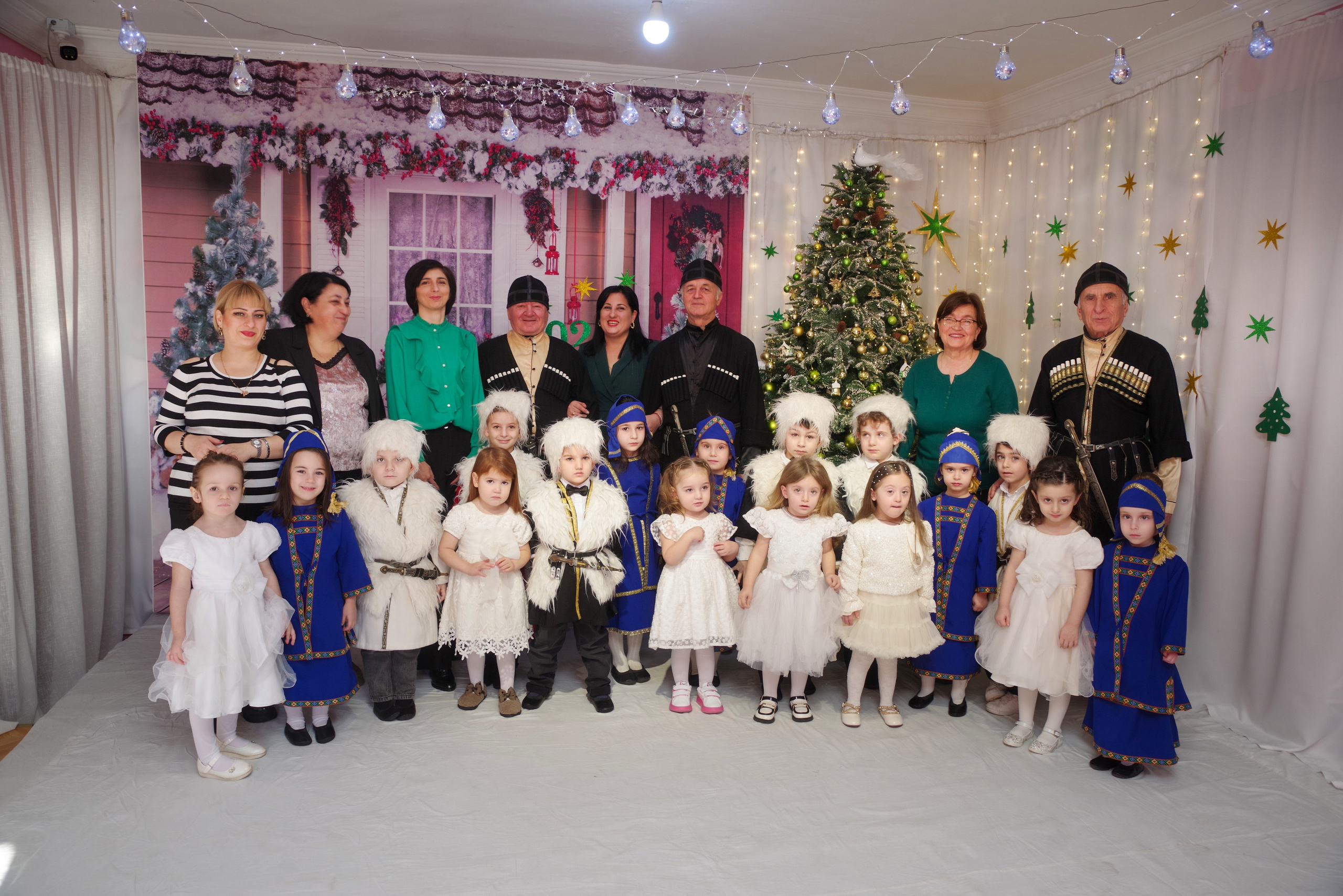 Теремок на Новый год. Портретный фотограф Денис Милютин