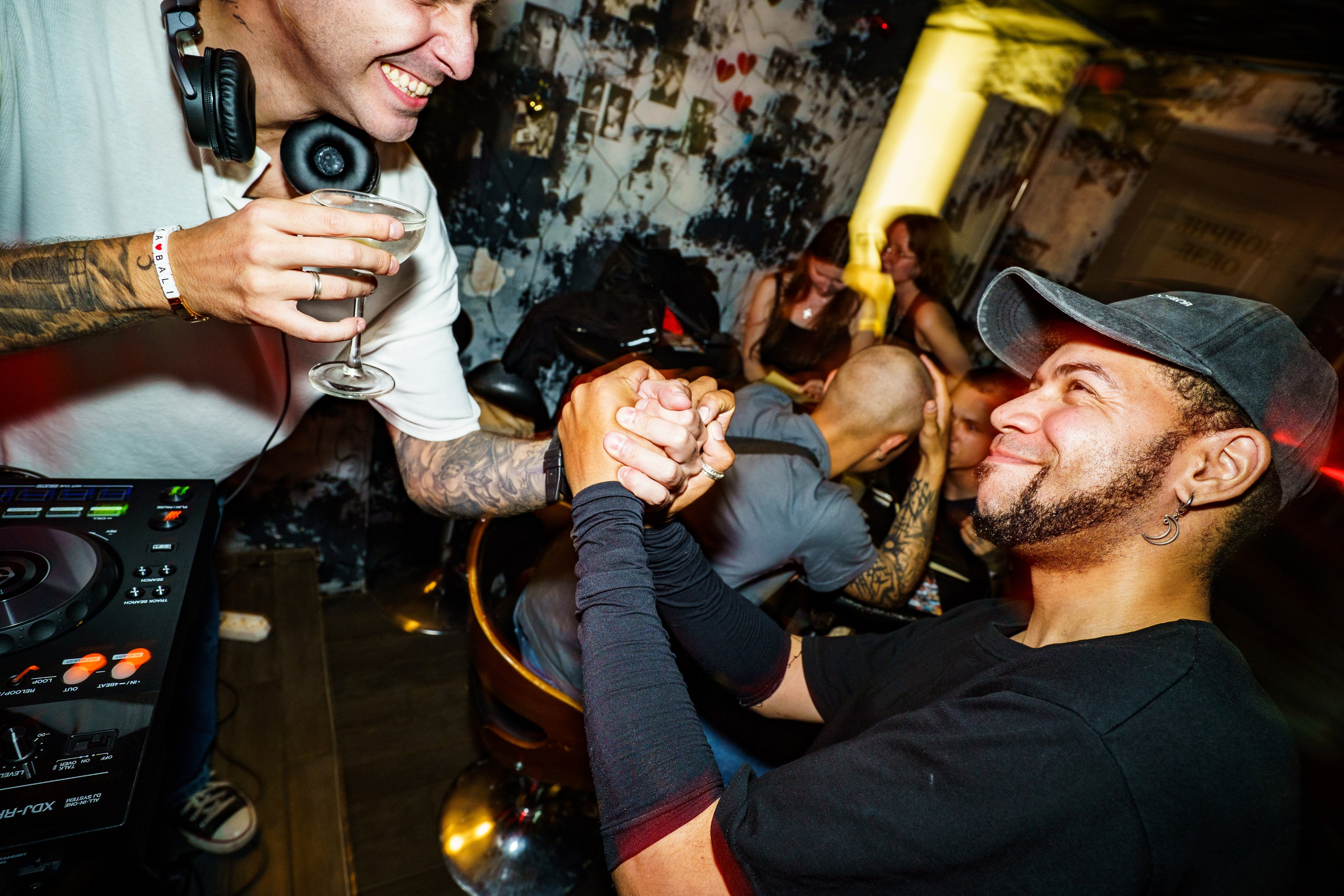 Бар разбитых сердец. DJ Guitacidelli. Концертный и репортажный фотограф в Санкт-Петербурге Слава Пахомов