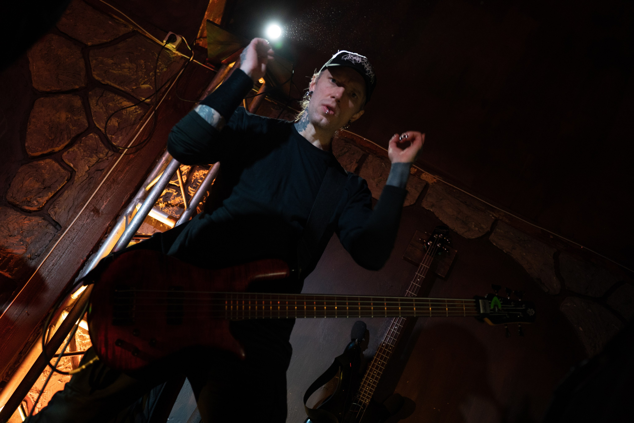 Ночь На Земле|Нора, Псков. Концертный и репортажный фотограф в Санкт-Петербурге Слава Пахомов