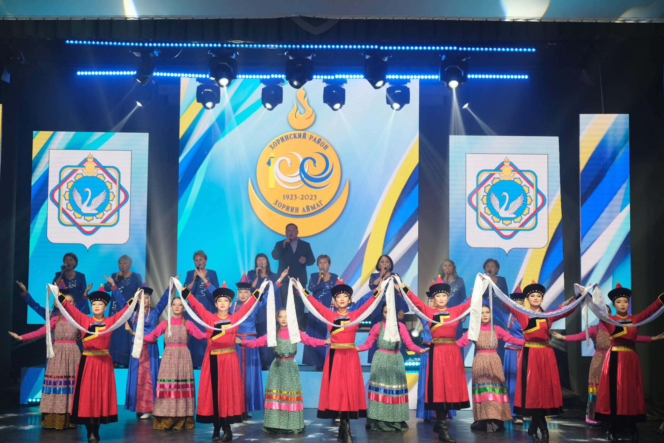 Концерт, посвященный 100-летию Хоринского района. Сэсэг — дочь степи | семейный фотограф
