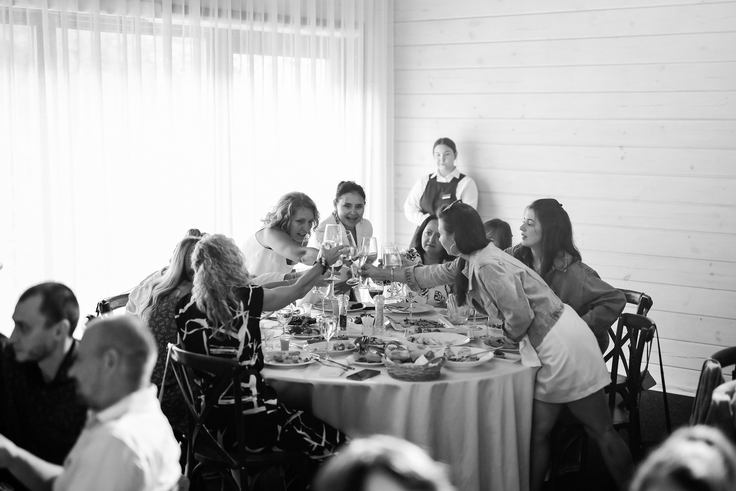 📸 Фоторепортажи с корпоративов и юбилеев в Красноярске | Примеры работ. 📸 Свадебный и семейный фотограф в Красноярске Тихомиров Евгений | 17 лет опыта | 800+ свадеб